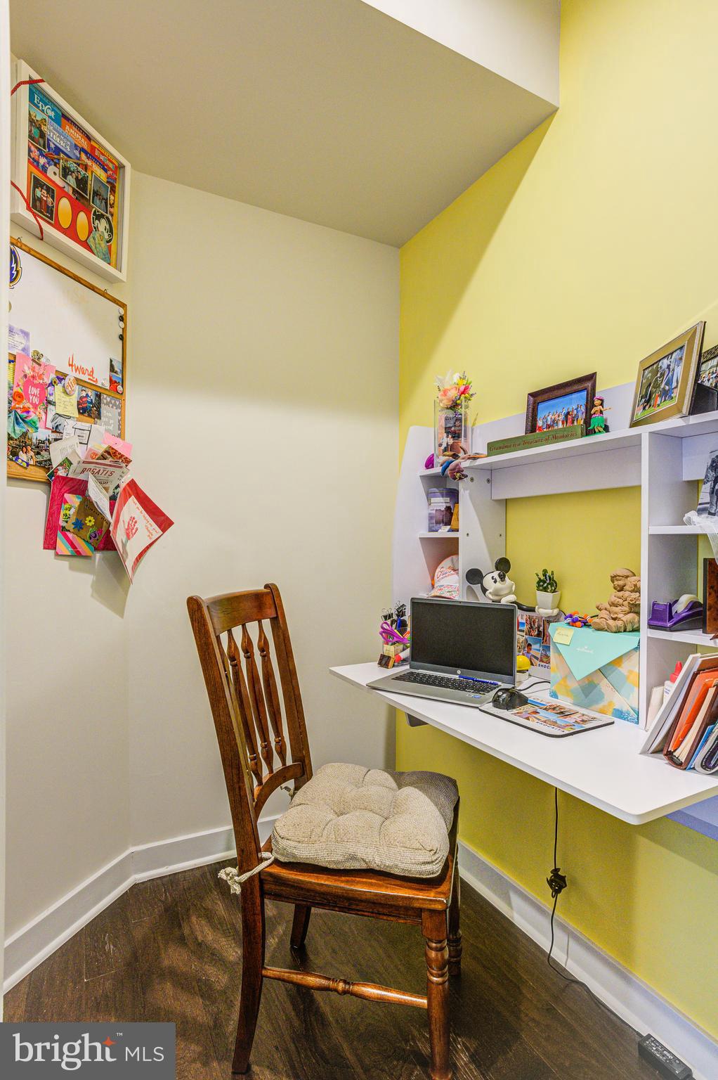 LAKE LINGANORE TOWN CENTER - Residential