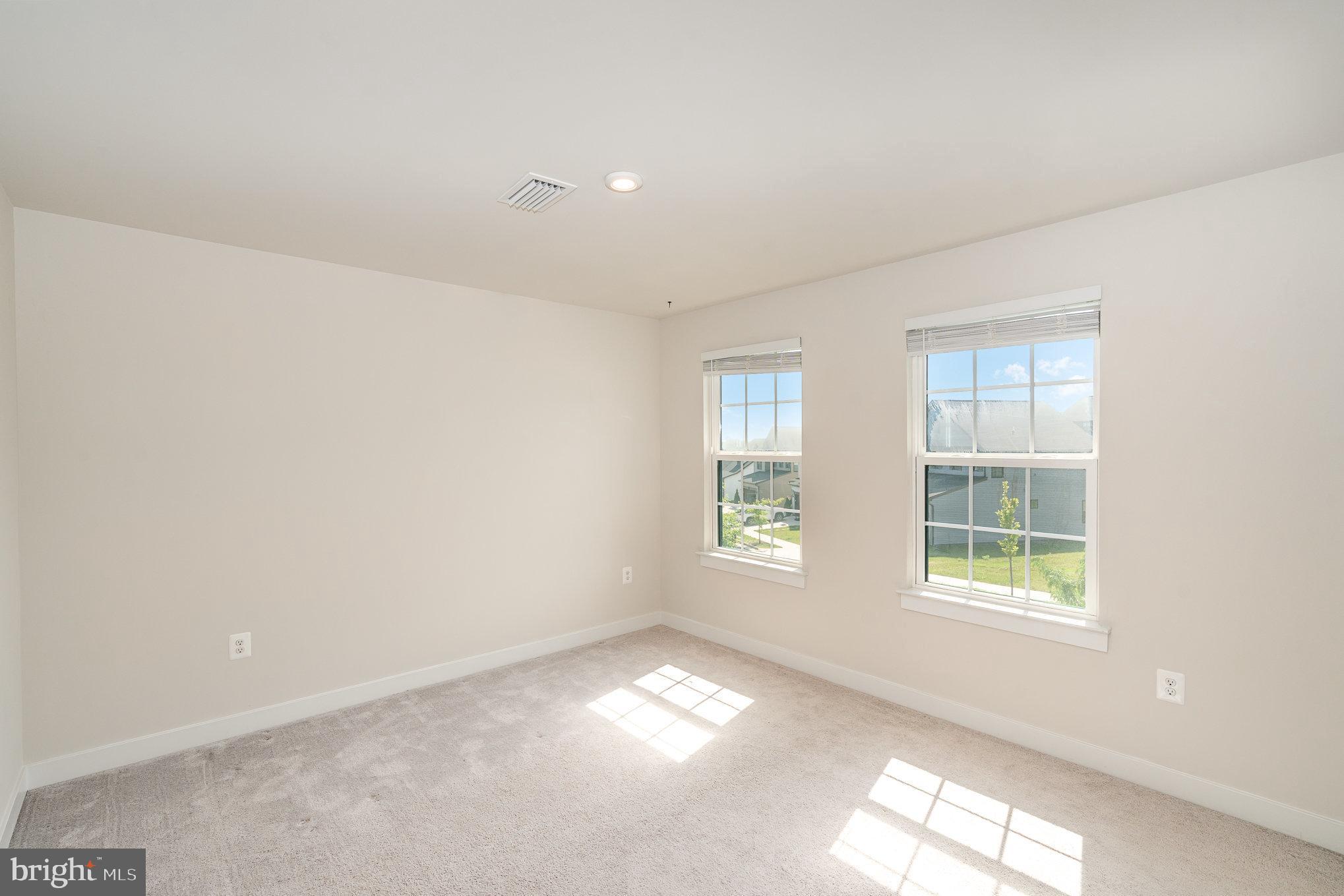 FREDERICKSBURG CITY - Residential Lease