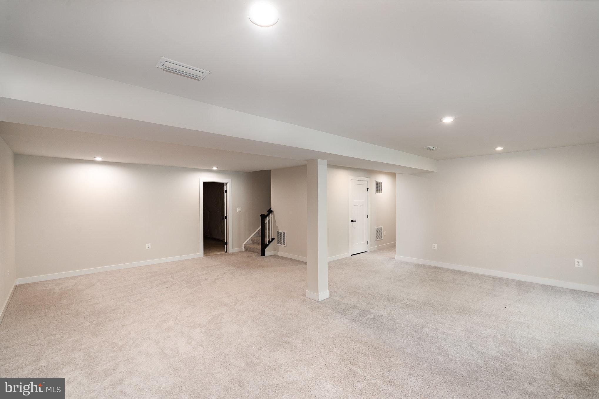 FREDERICKSBURG CITY - Residential Lease