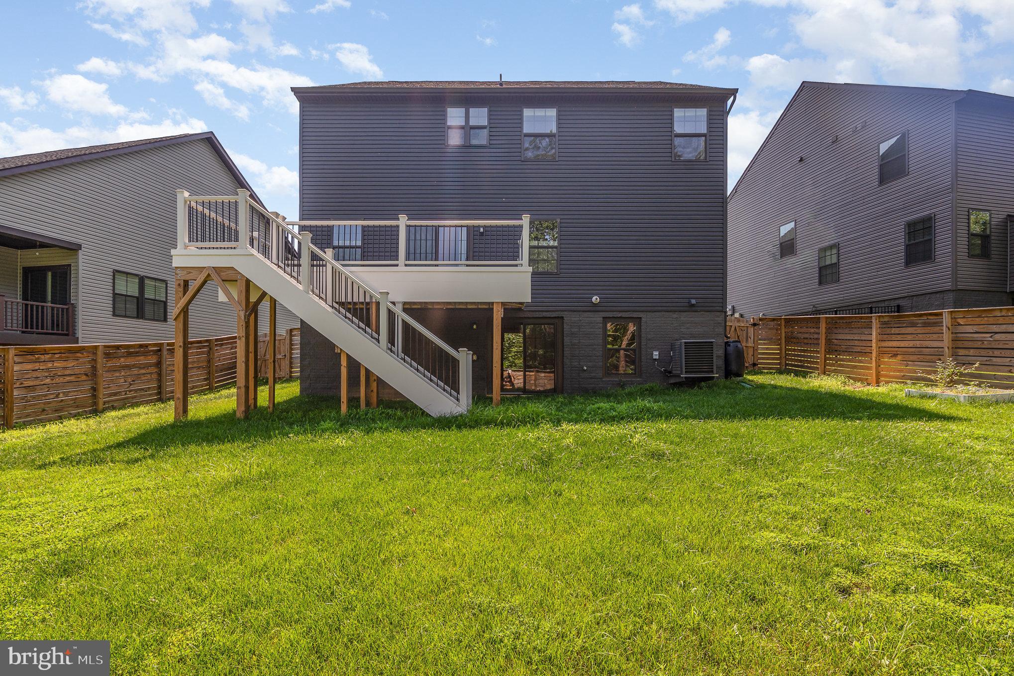 FREDERICKSBURG CITY - Residential Lease