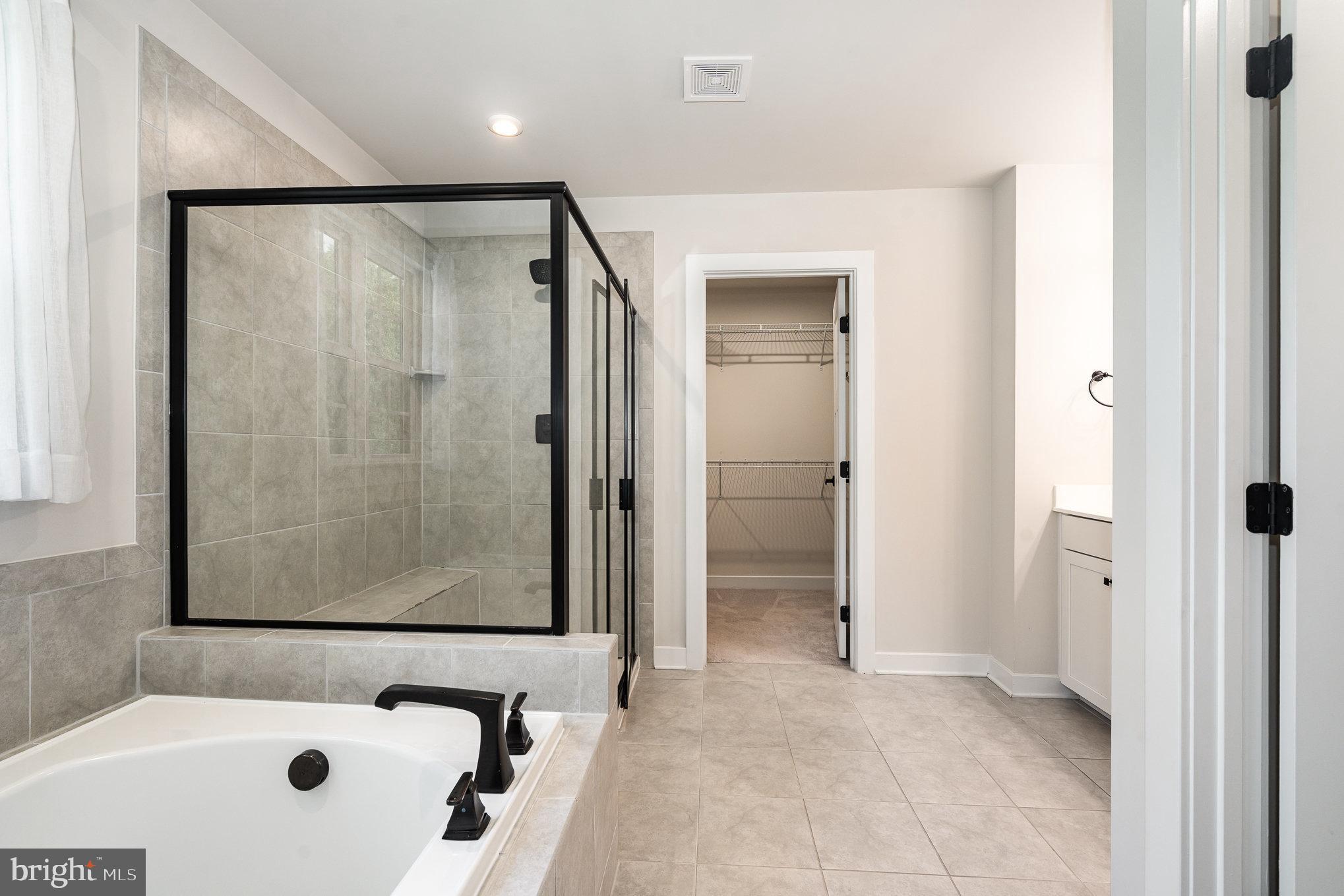 FREDERICKSBURG CITY - Residential Lease