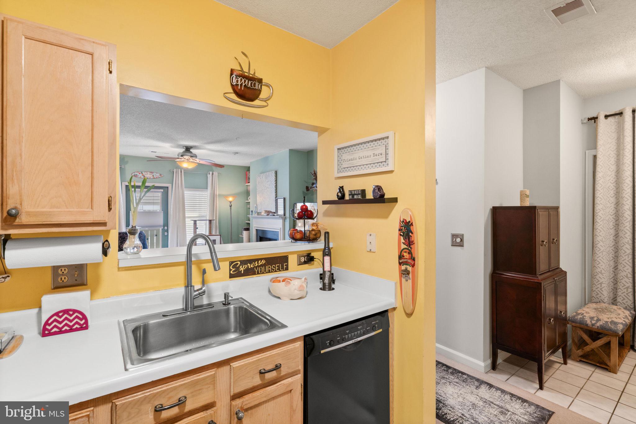 SANDERLING CONDO - Residential