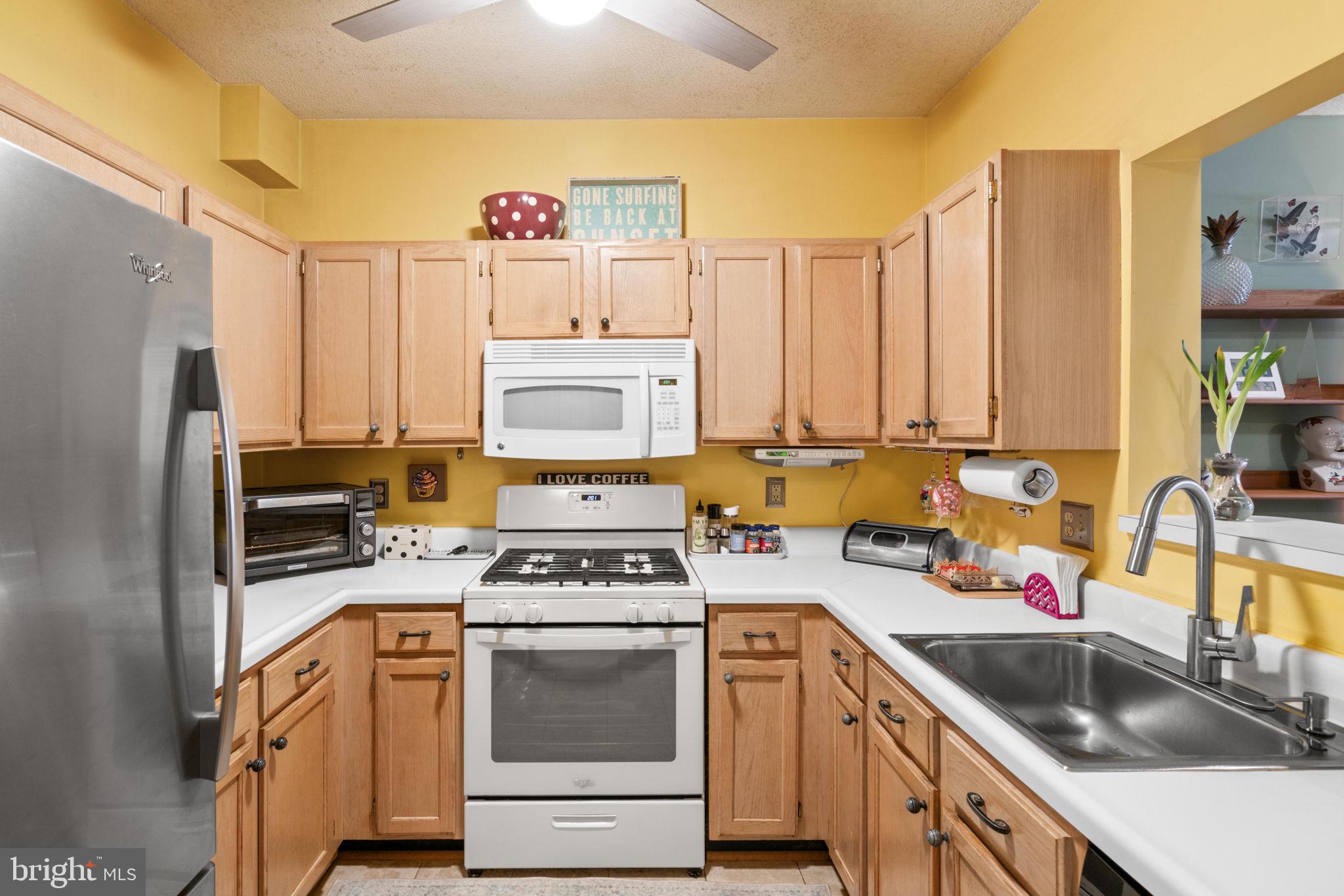 SANDERLING CONDO - Residential