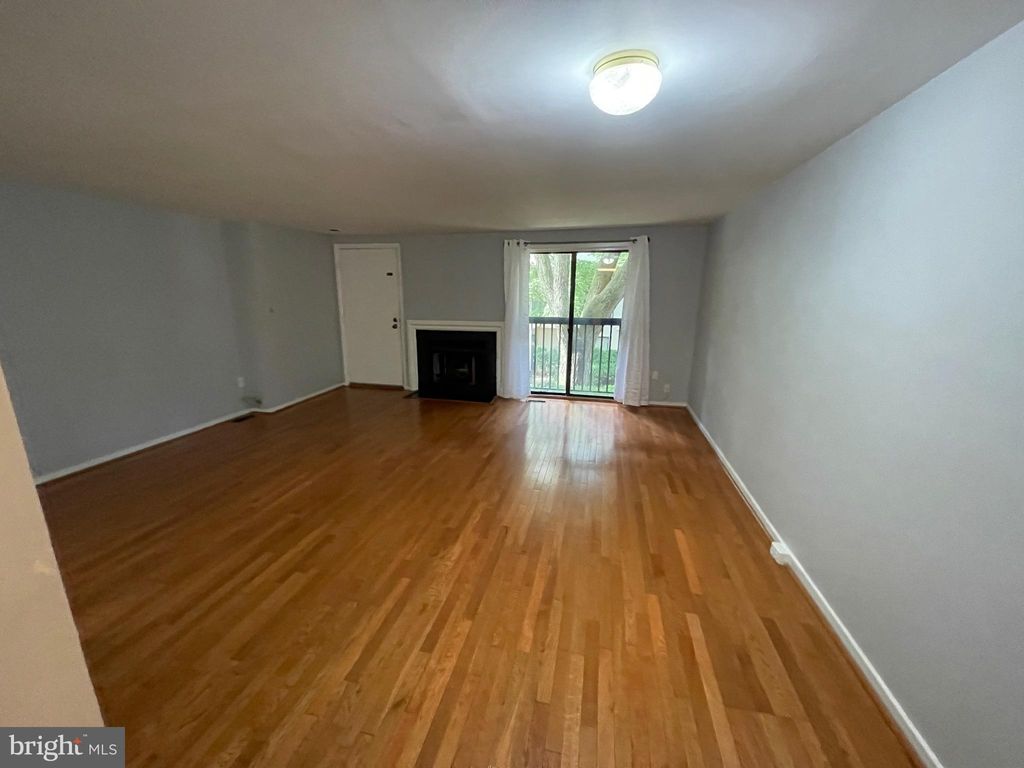 Photo of 9815 Hellingly Place #75, MONTGOMERY VILLAGE, MD 20886 (MLS # MDMC2202908)
