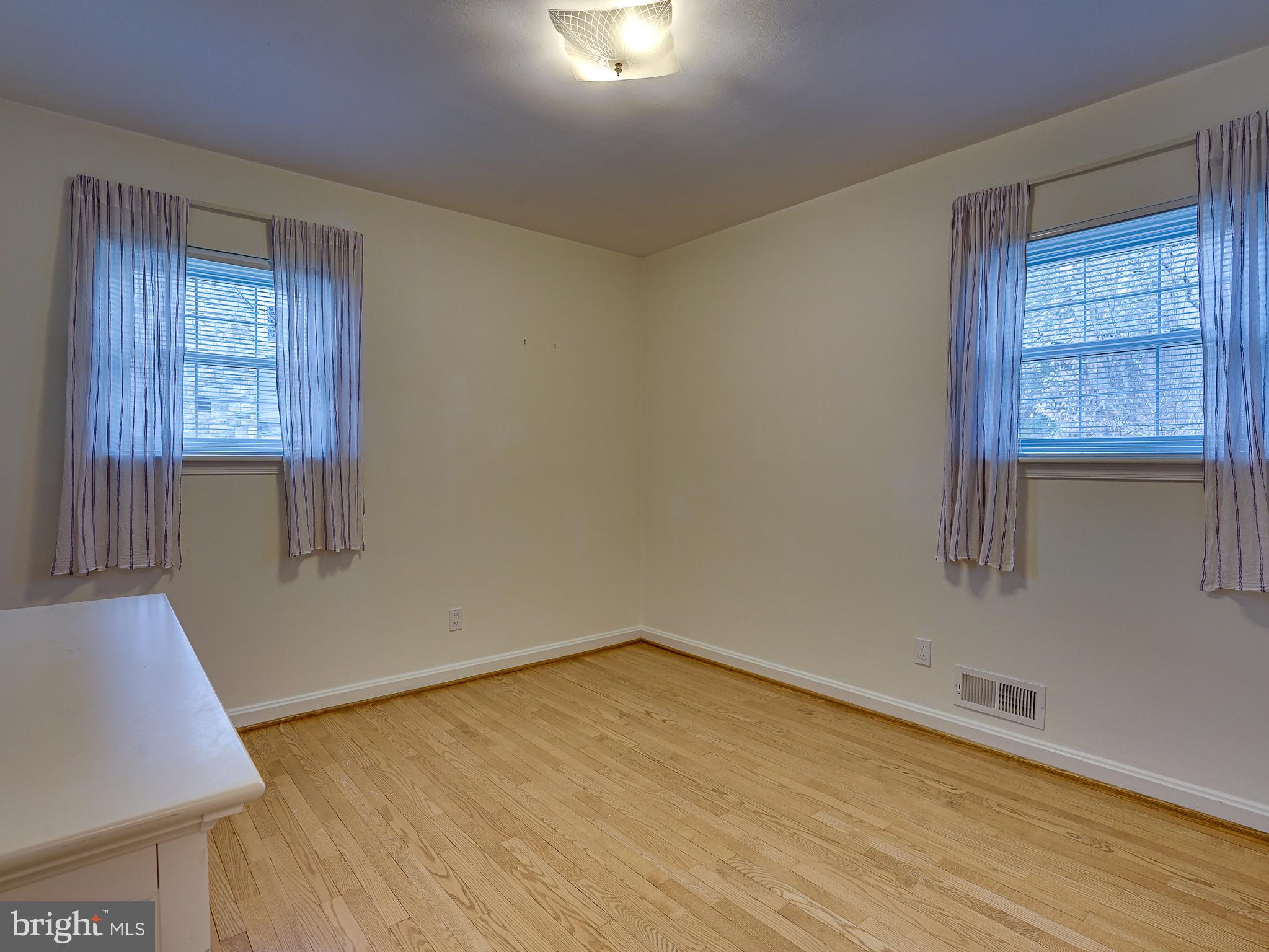 ARLINGWOOD - Residential Lease