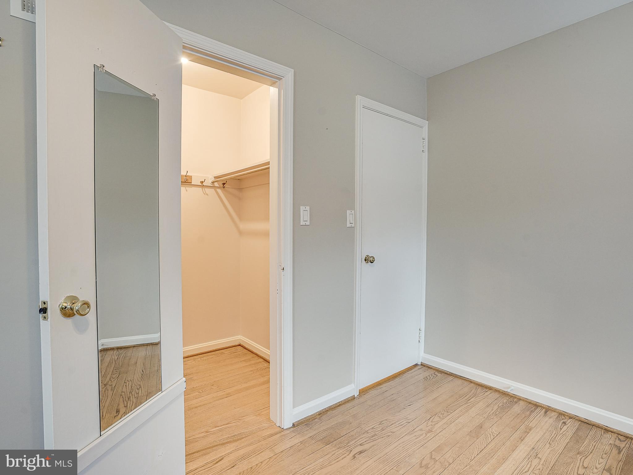 ARLINGWOOD - Residential Lease