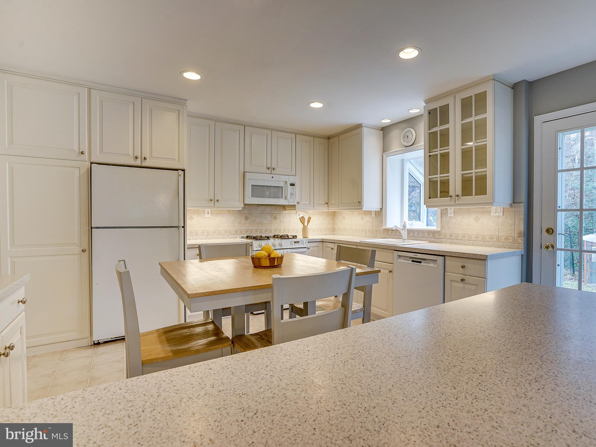 ARLINGWOOD - Residential Lease