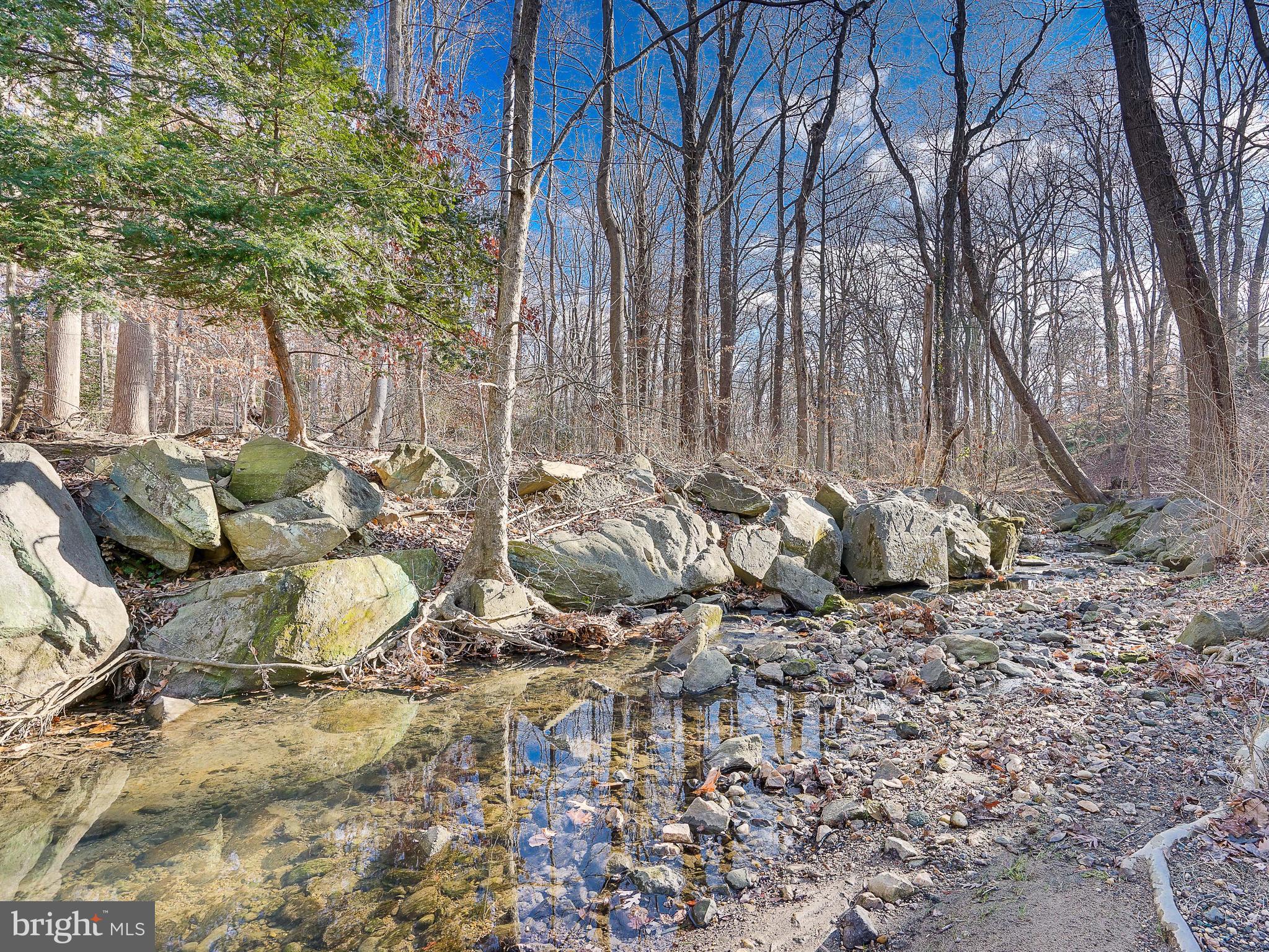 ARLINGWOOD - Residential Lease