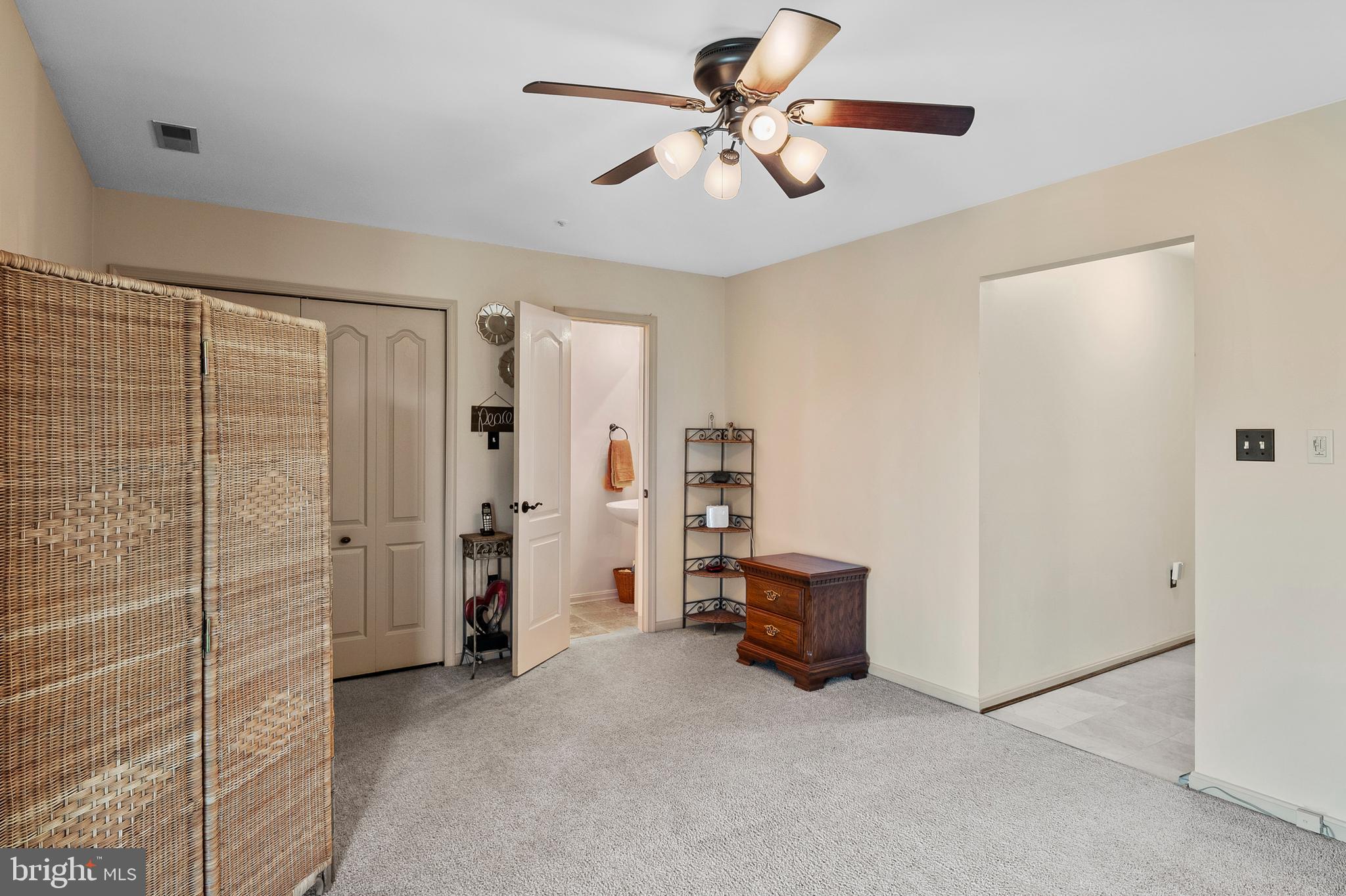 ELLICOTT PARK - Residential