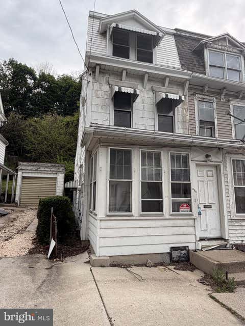 Townhouse For Sale - 406 Laurel Street<br/> Schuylkill County, MINERSVILLE, PA 17954
