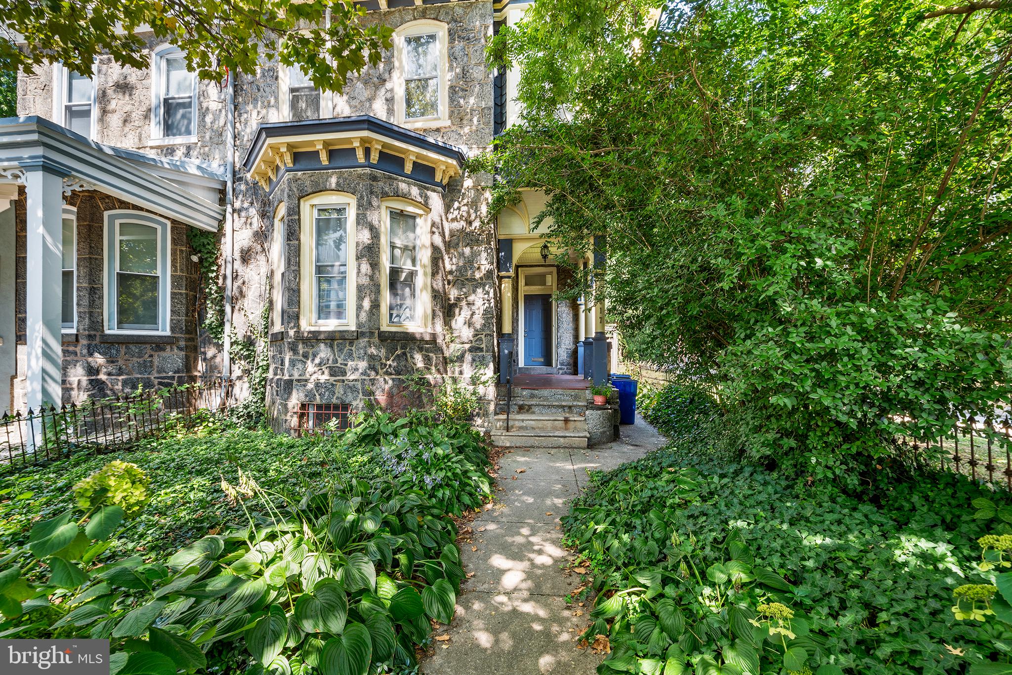 UNIVERSITY CITY - Residential Lease