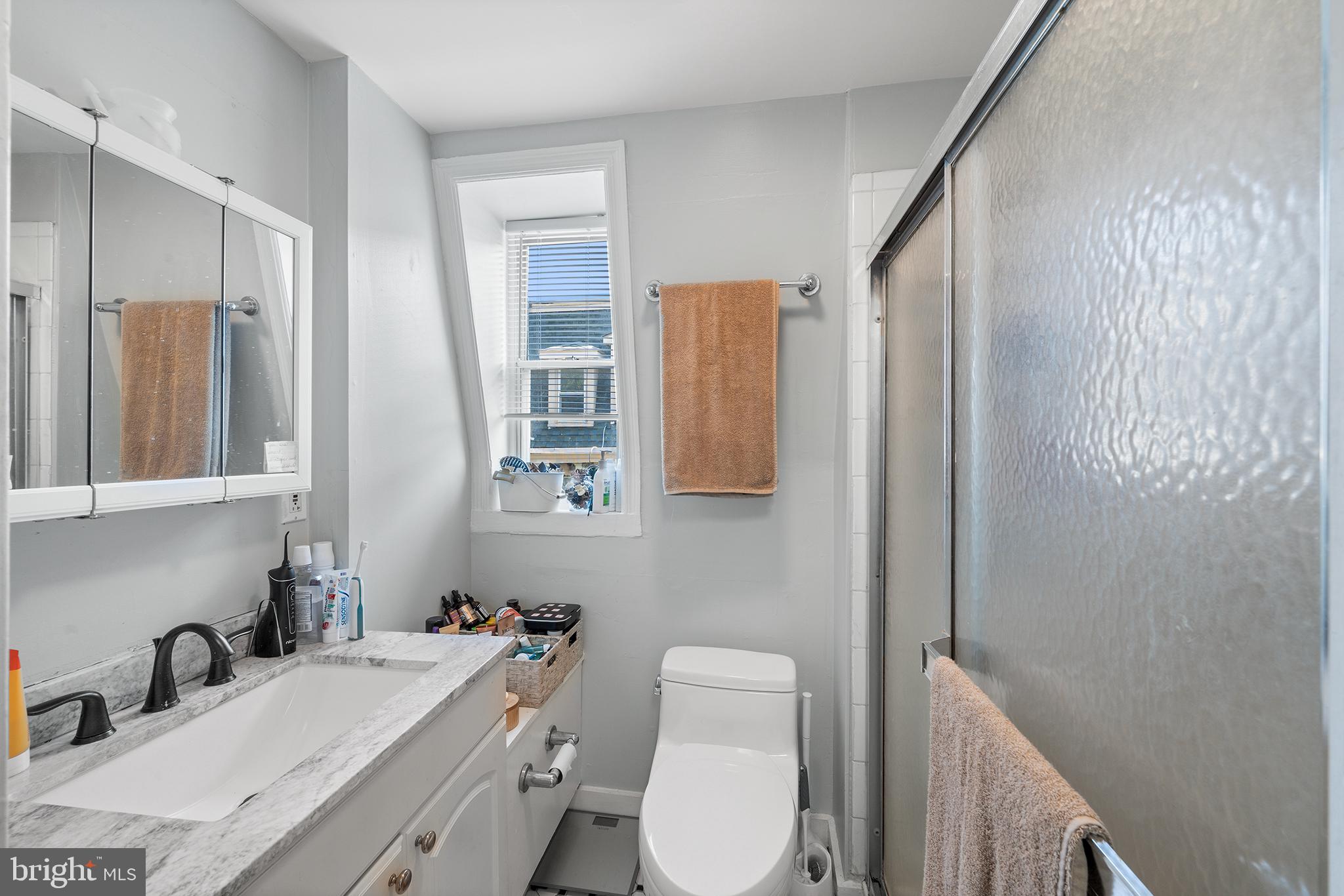 UNIVERSITY CITY - Residential Lease