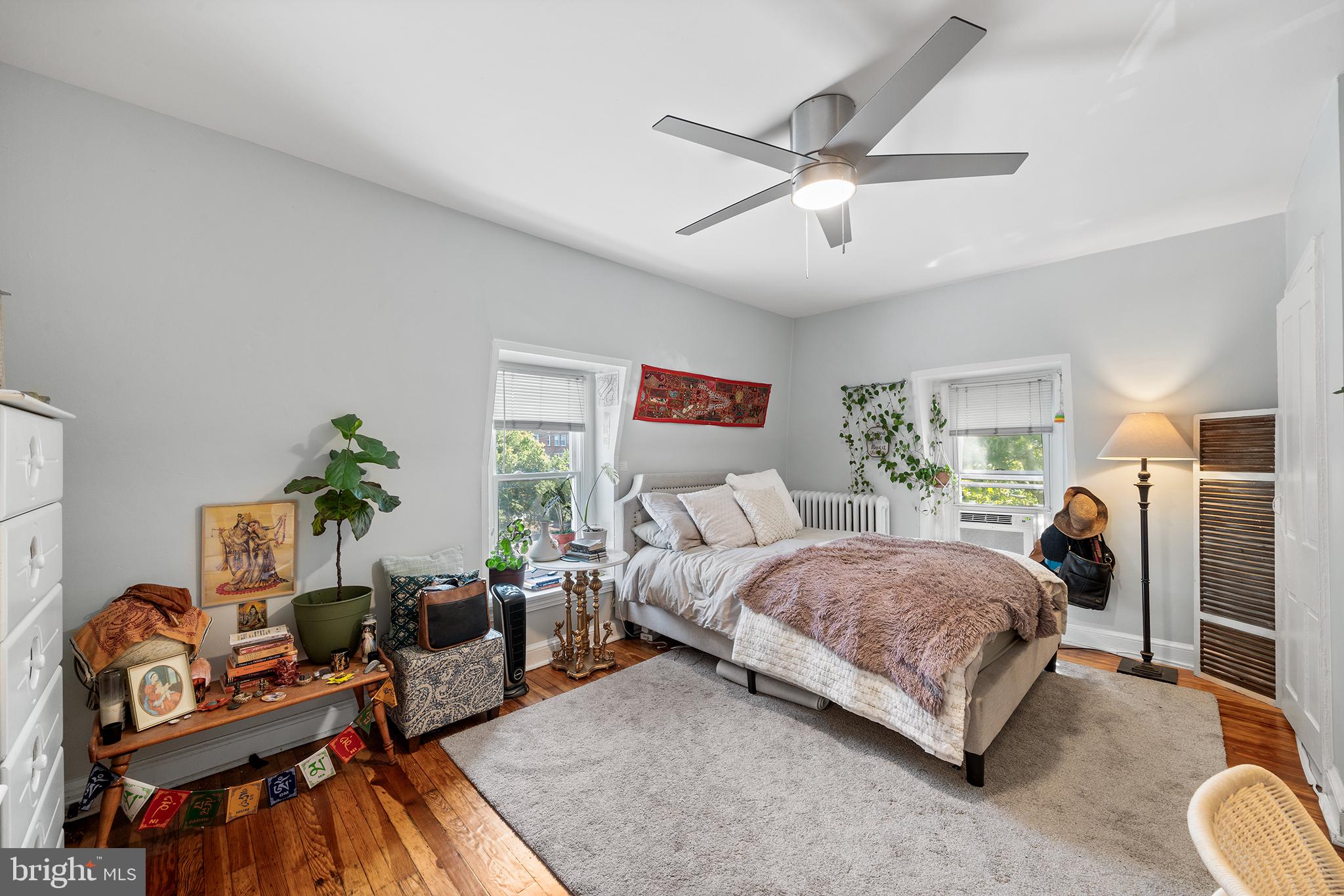 UNIVERSITY CITY - Residential Lease