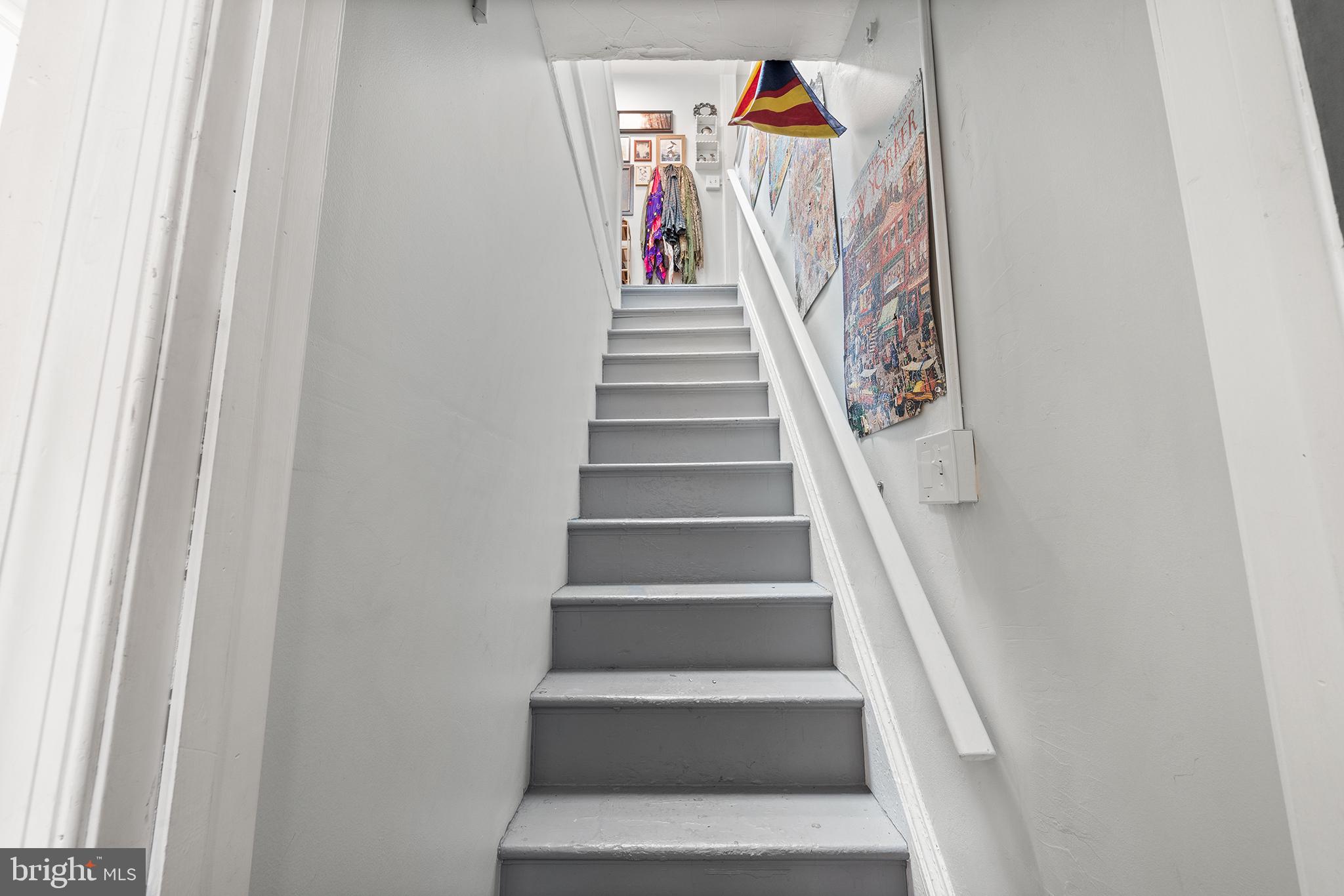 UNIVERSITY CITY - Residential Lease