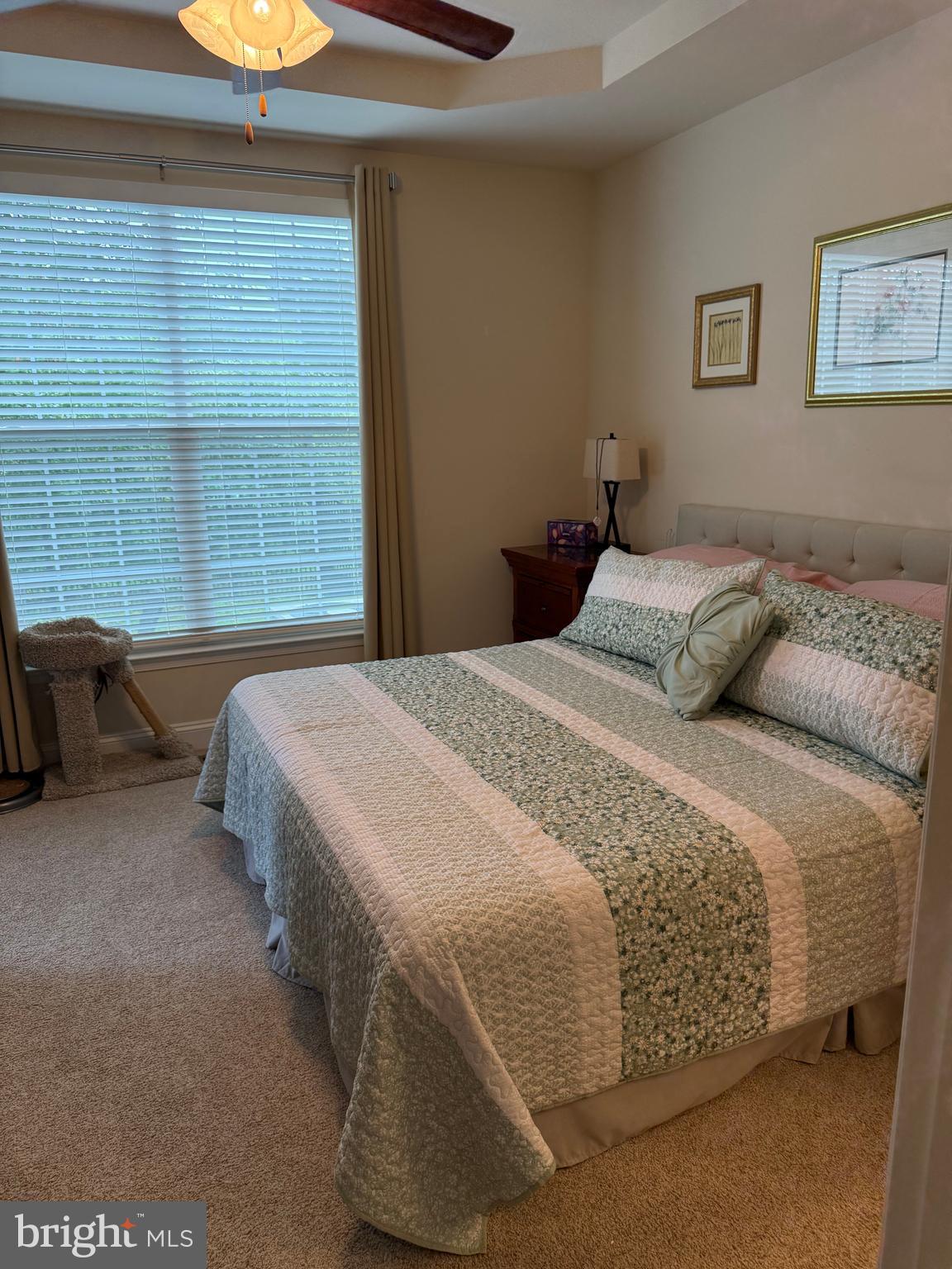 RIVER CROSSING VILLAS - Residential