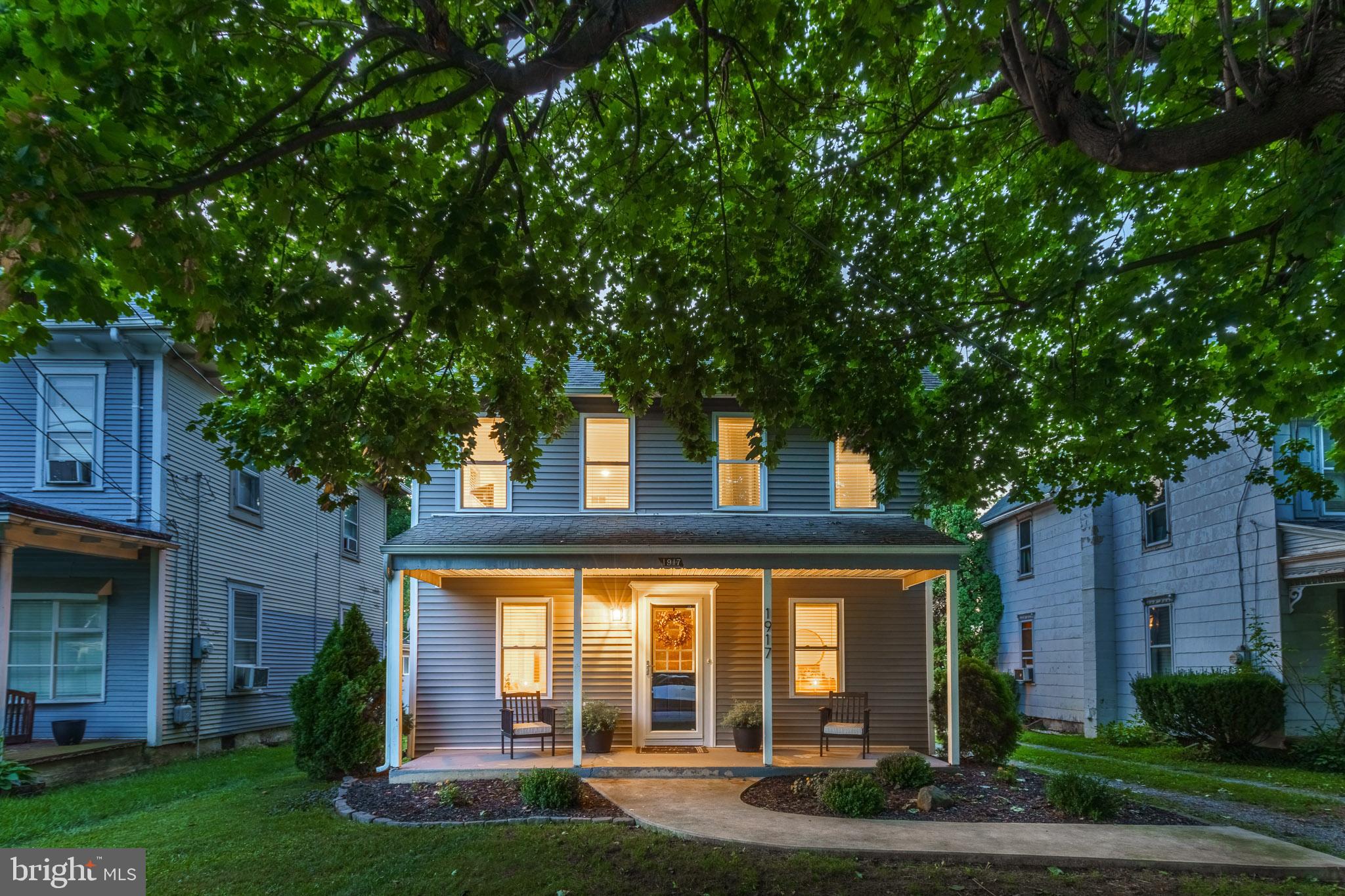 1917 NEW HOLLAND PIKE
