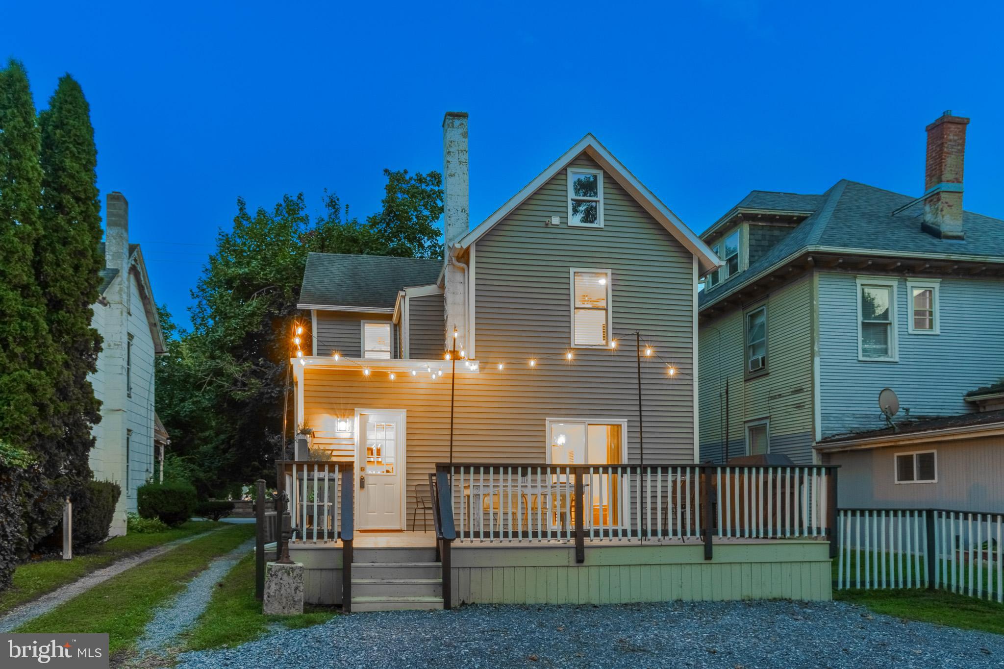 1917 NEW HOLLAND PIKE