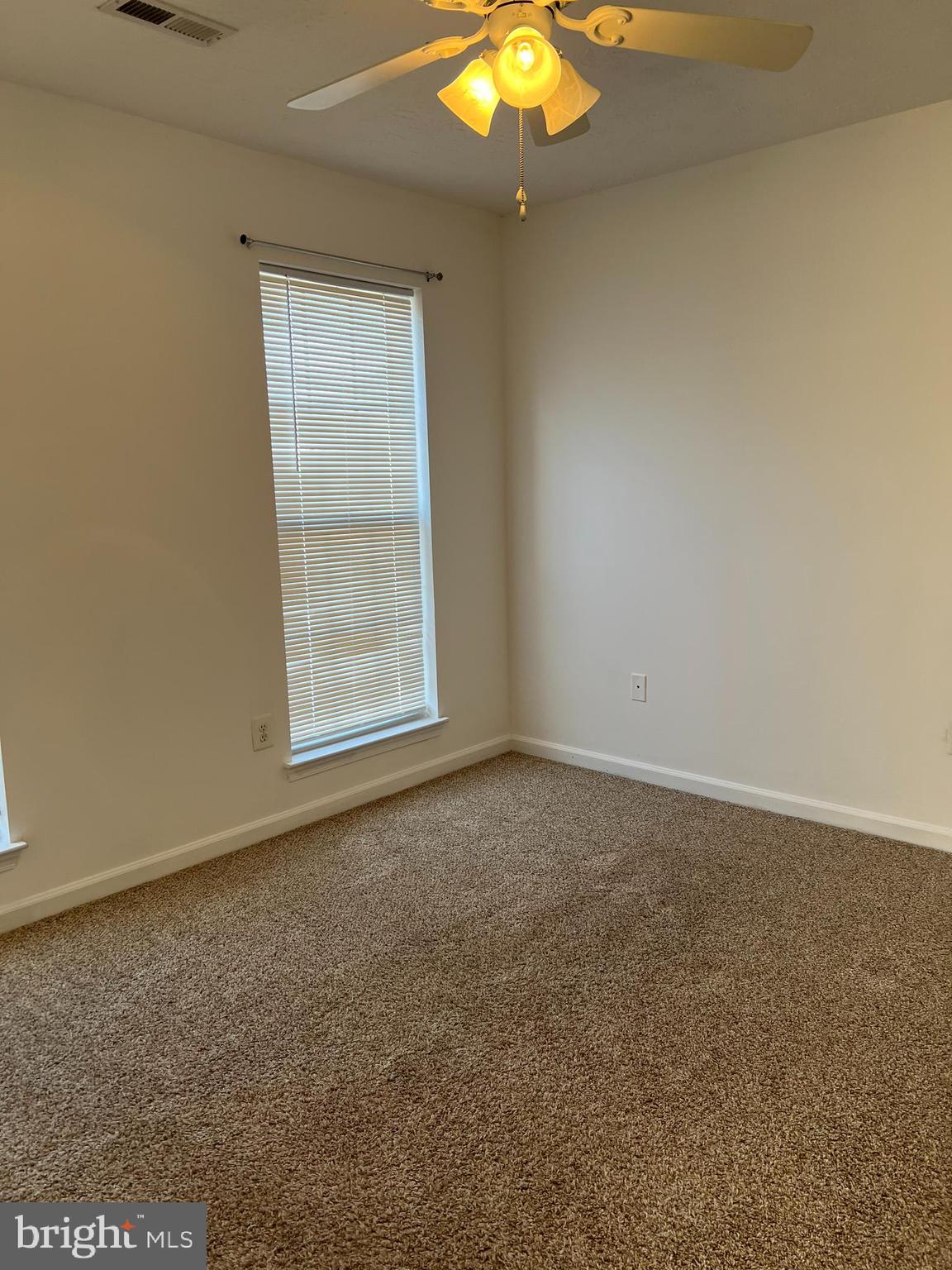 COVINGTON KNOLLS - Residential Lease