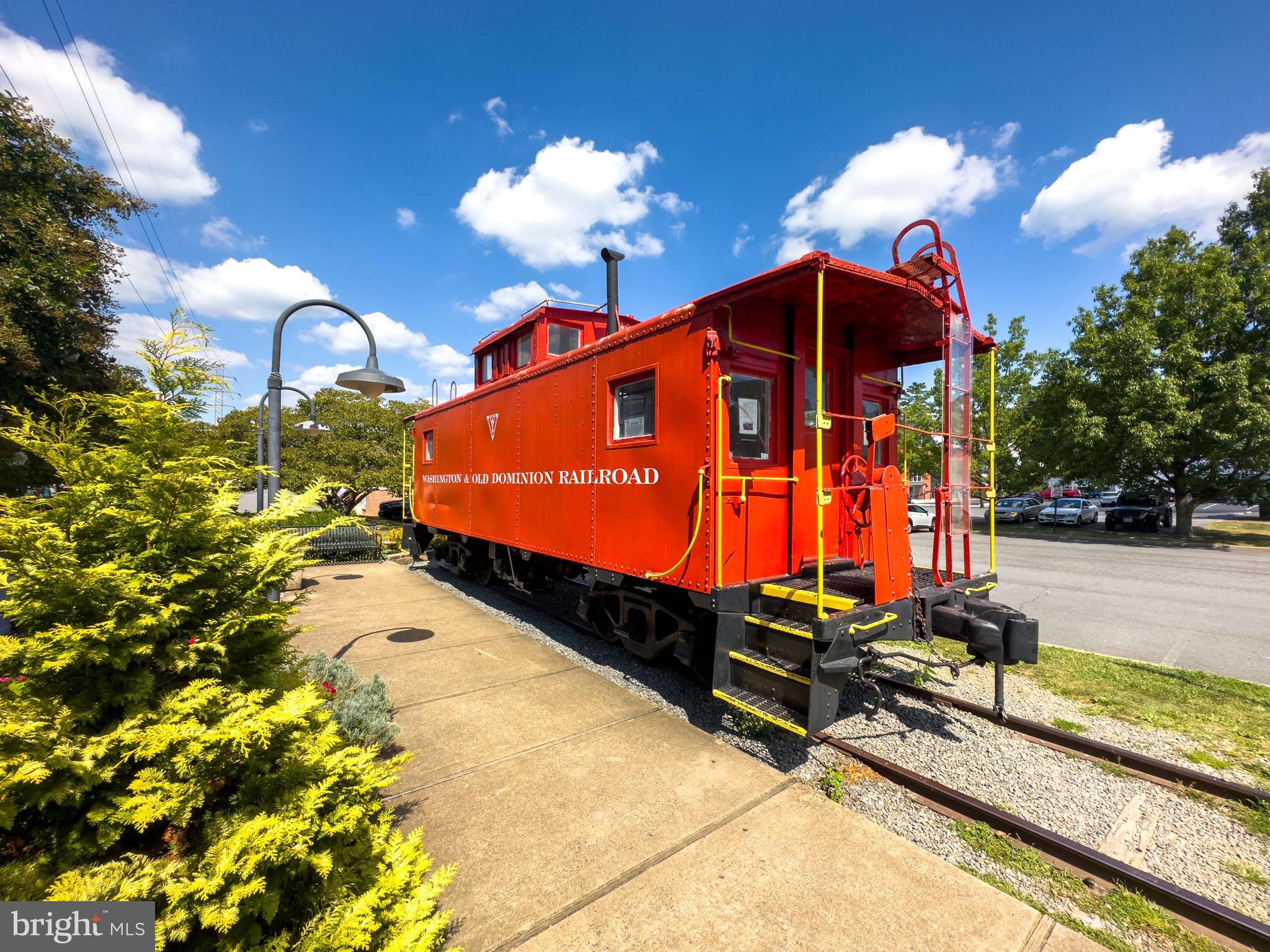MARQUIS AT VIENNA STATION - Residential