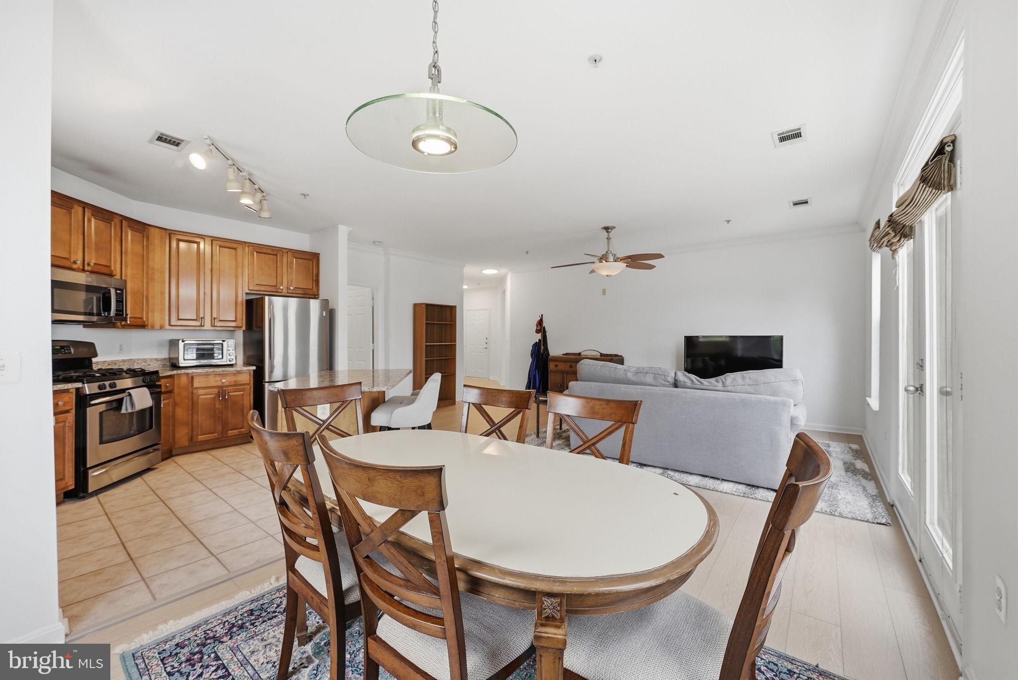 MARQUIS AT VIENNA STATION - Residential