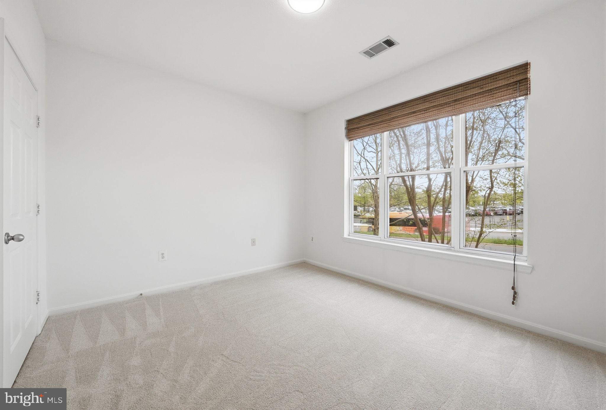 MARQUIS AT VIENNA STATION - Residential