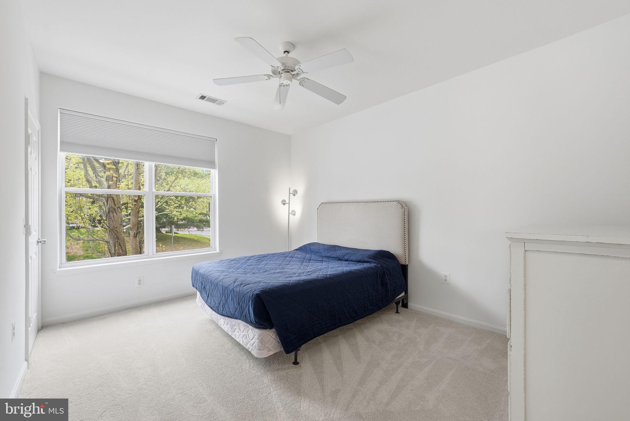 MARQUIS AT VIENNA STATION - Residential