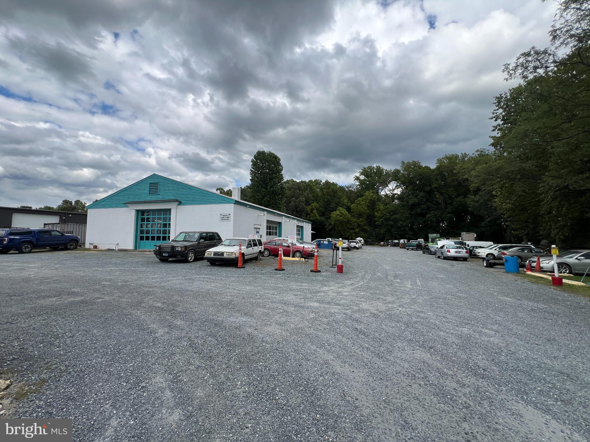 CLIFTON INDUSTRIAL PARK - Commercial Sale