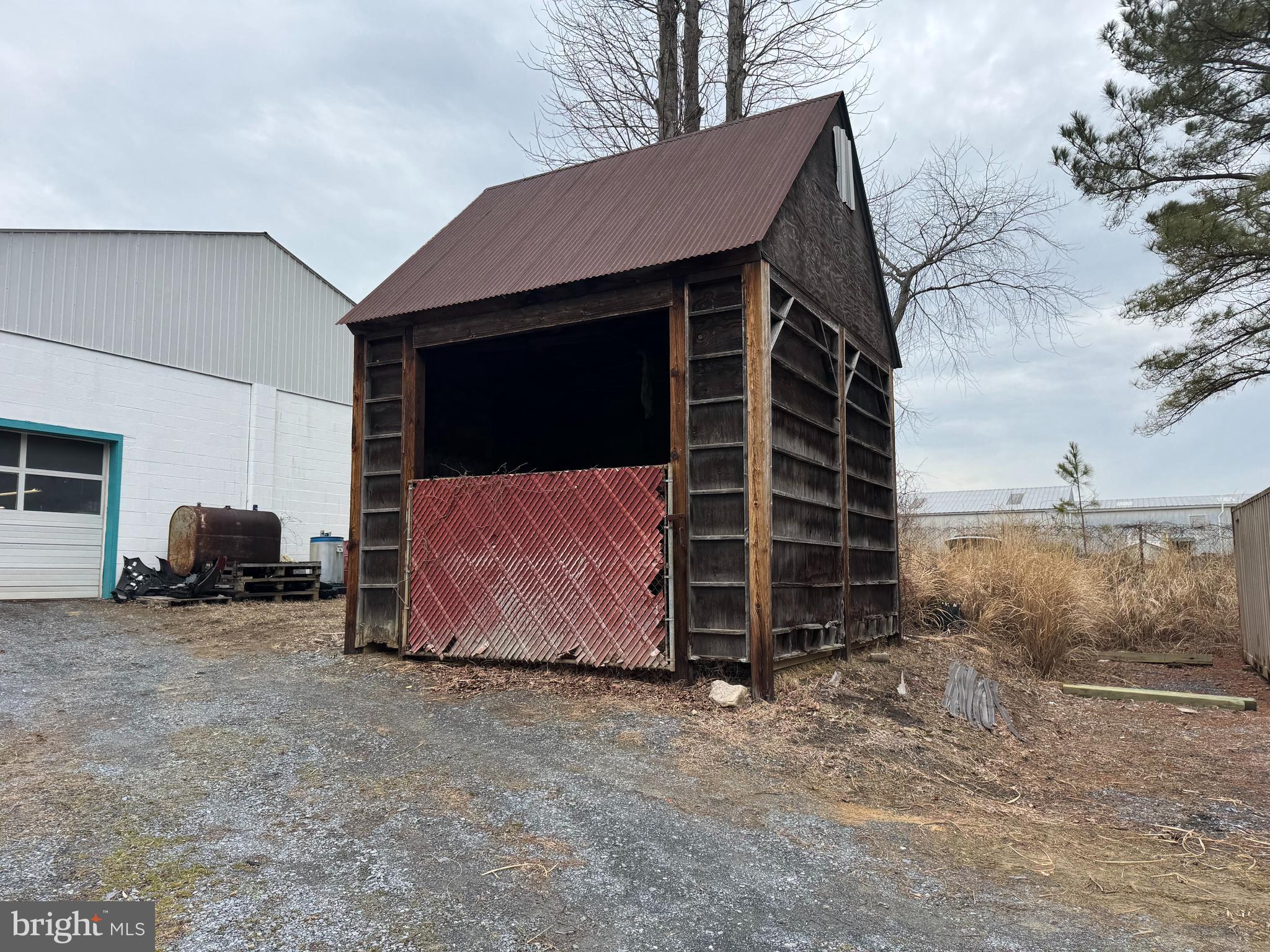 CLIFTON INDUSTRIAL PARK - Commercial Sale