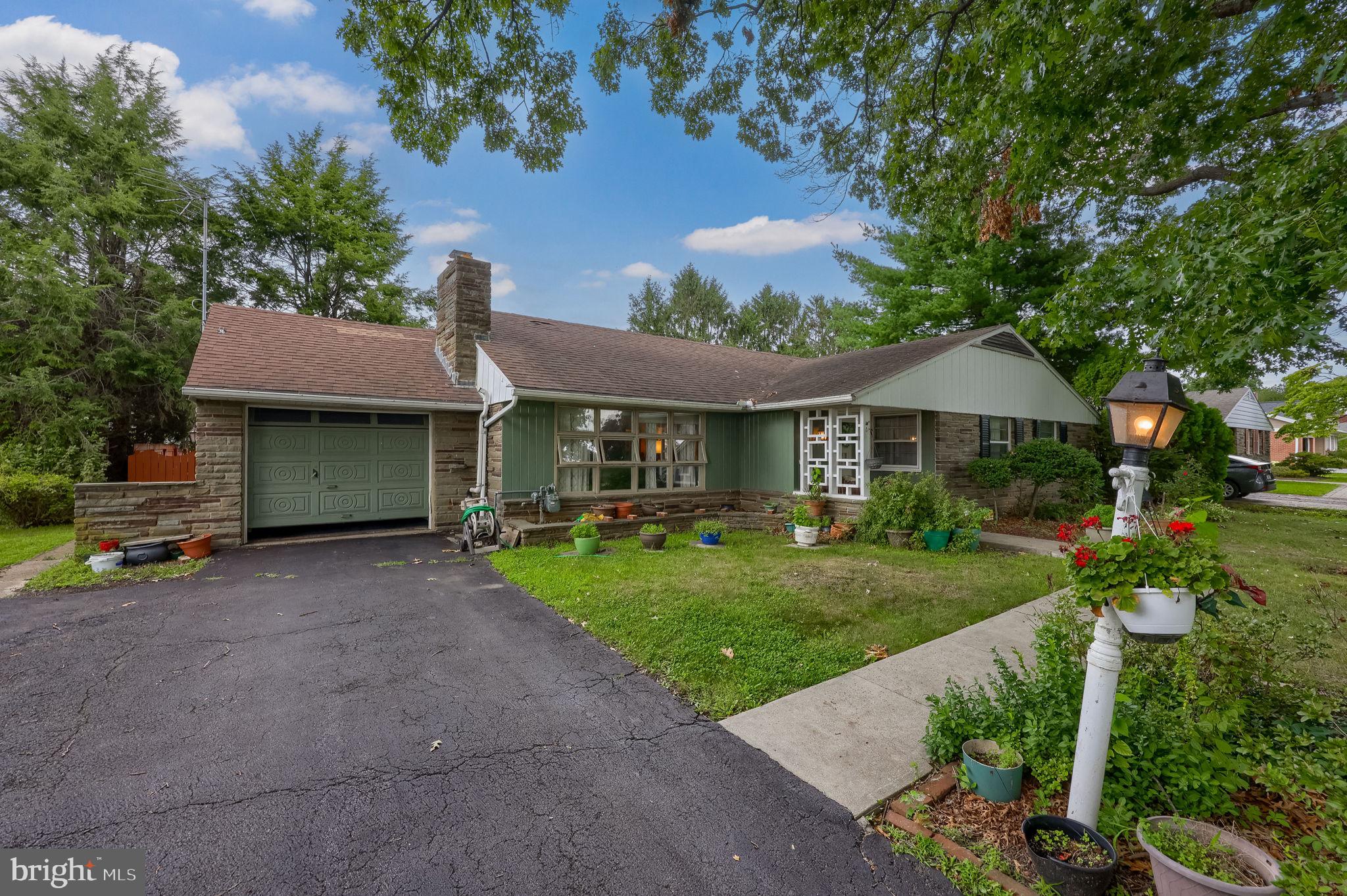 201 MURRY HILL DRIVE