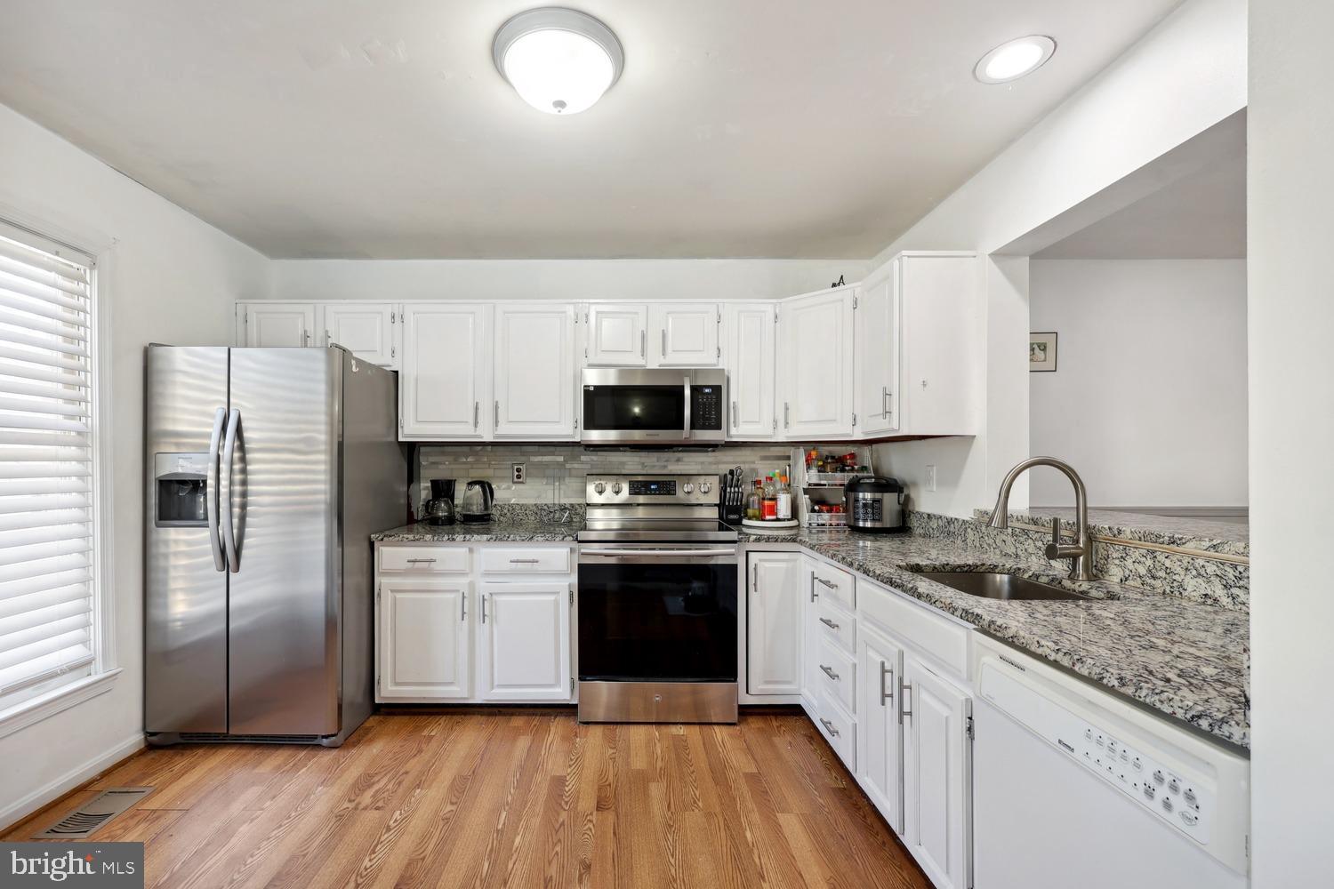 PARADISE / LANDS BAY - Residential