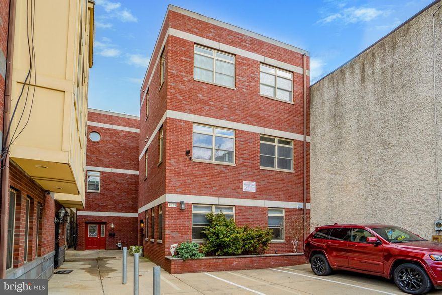 Discover the epitome of urban living with this spacious 2-bedroom, 2-bathroom townhome located in the highly sought-after Bella Vista neighborhood. This south-facing corner unit boasts an abundance of natural light, over 1500 sq ft of living space and features 9+ foot ceilings, central HVAC, and recessed lighting. The unit includes the convenience of one-car parking, making it a true find in this prime location. 1029 Christian unit A is a walkers paradise with some neighborhood favorites such as Hawthornes, Alice, Angelos, Tabachoy, Mawn, Dante and Luigis all just being steps away! This location also offers easy access to the Italian Market, Sprouts, Giant,  Whole Foods, Acme and Target all within a five minute walk. Don't miss your opportunity to own a piece of Bella Vista living!