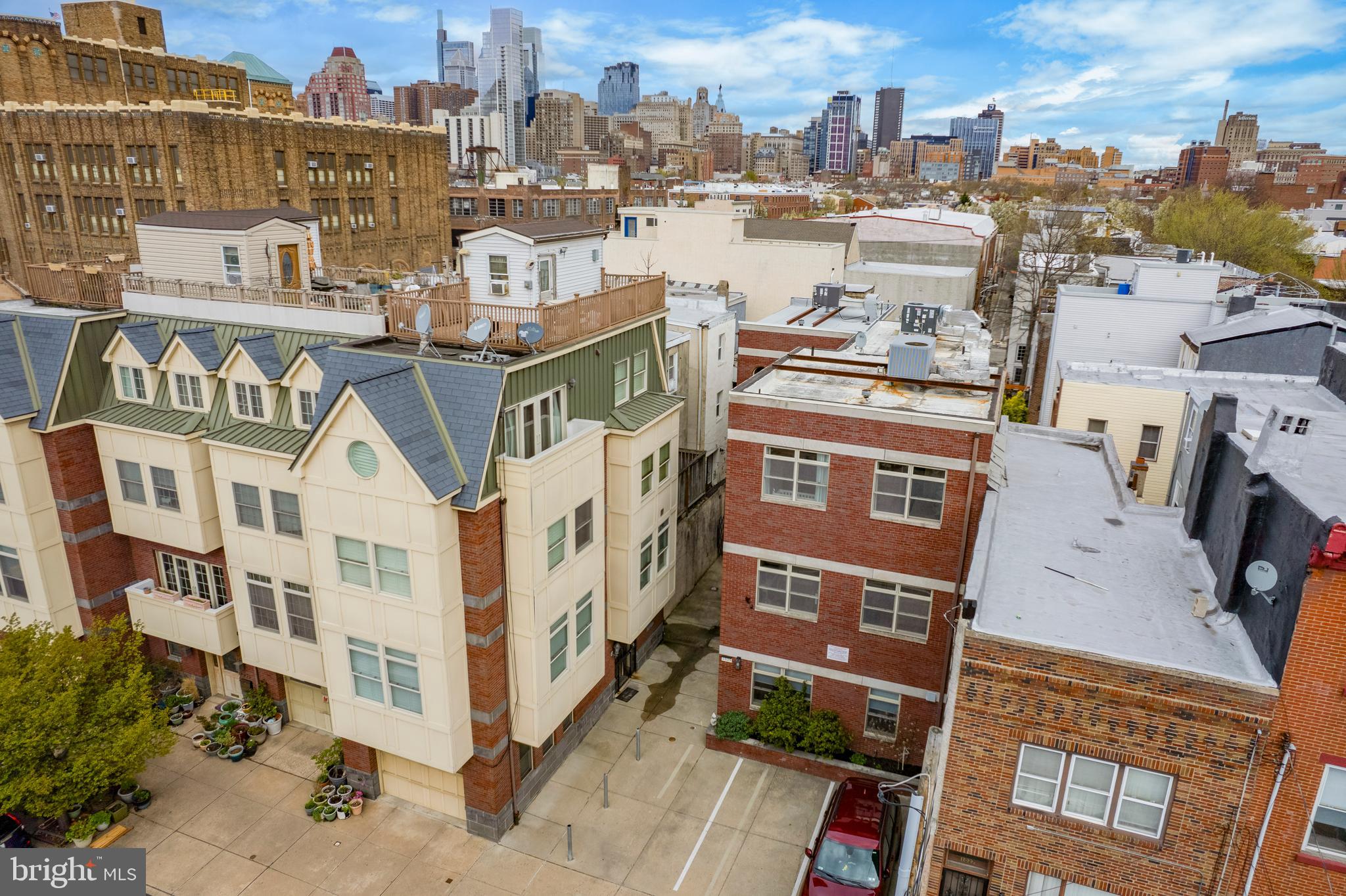 BELLA VISTA - Residential