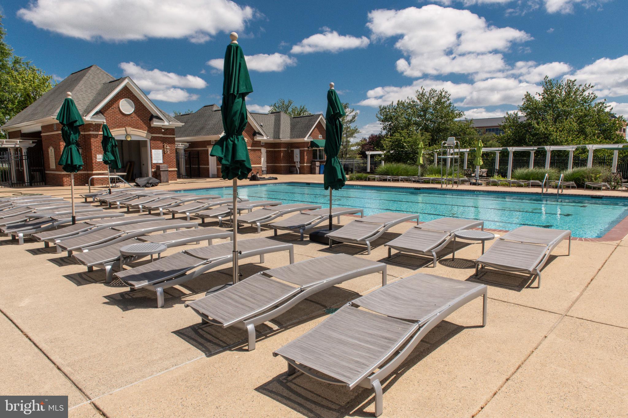 BELMONT COUNTRY CLUB - Residential