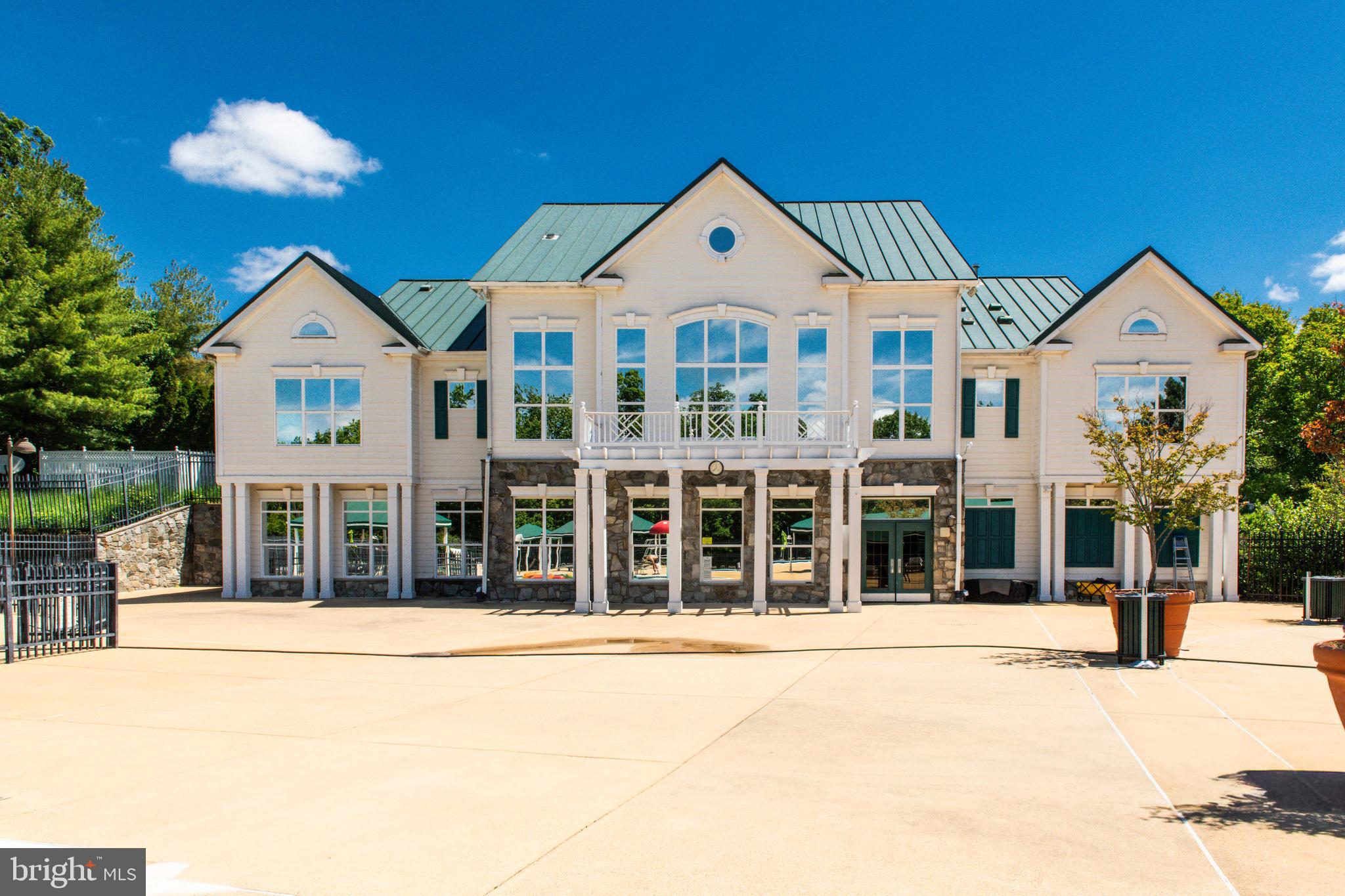 BELMONT COUNTRY CLUB - Residential