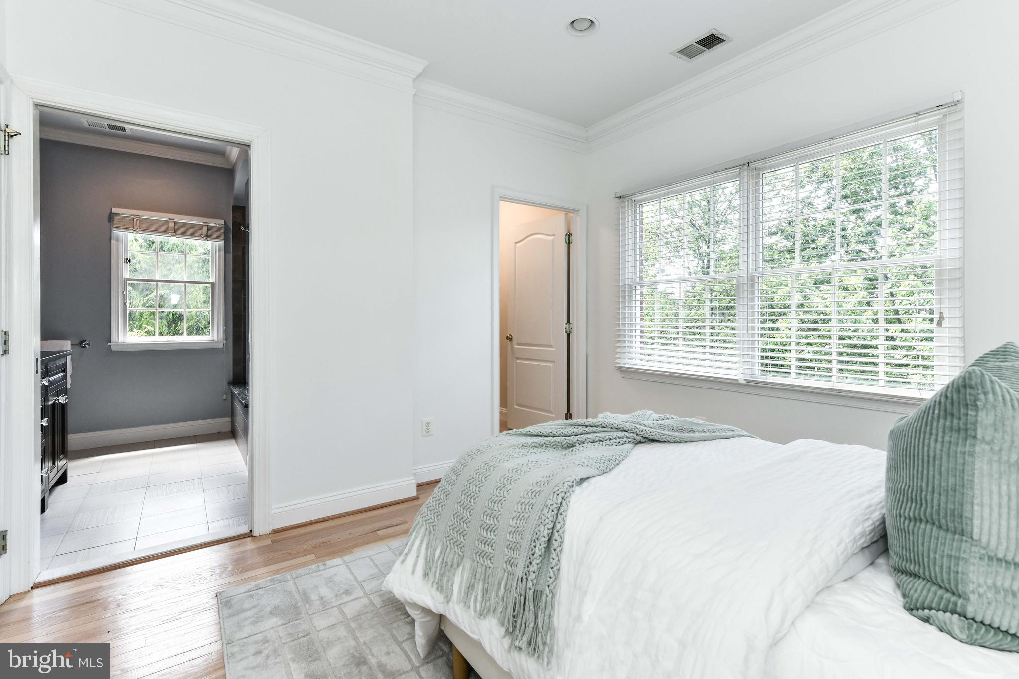 BELMONT COUNTRY CLUB - Residential
