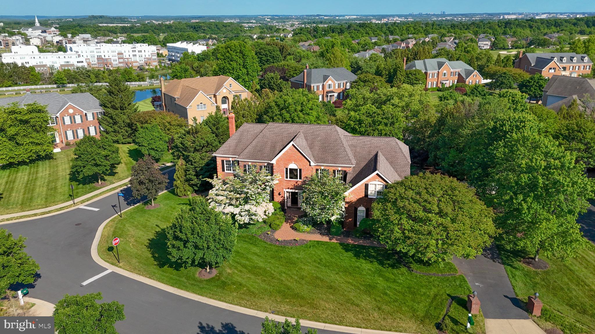 BELMONT COUNTRY CLUB - Residential