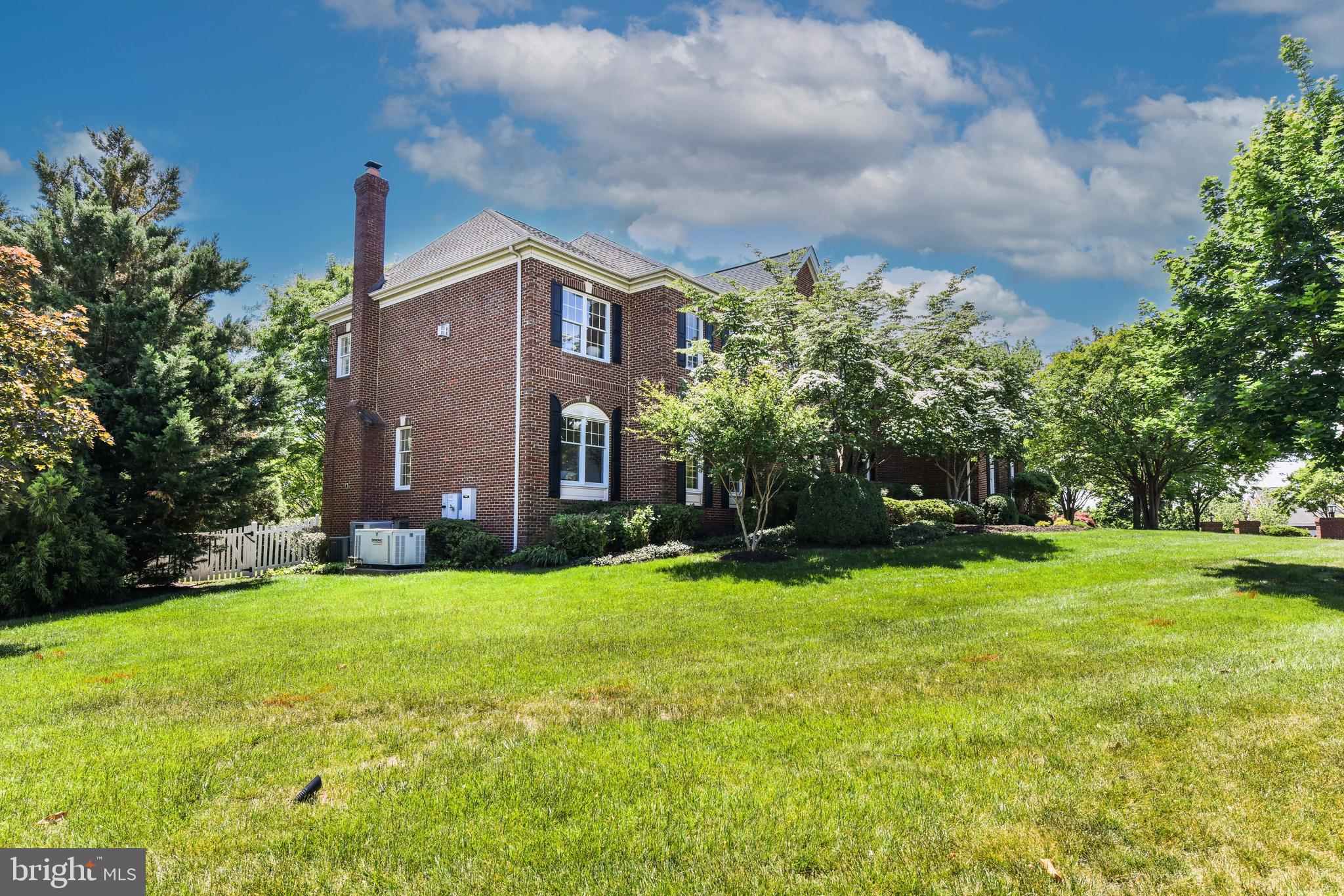 BELMONT COUNTRY CLUB - Residential