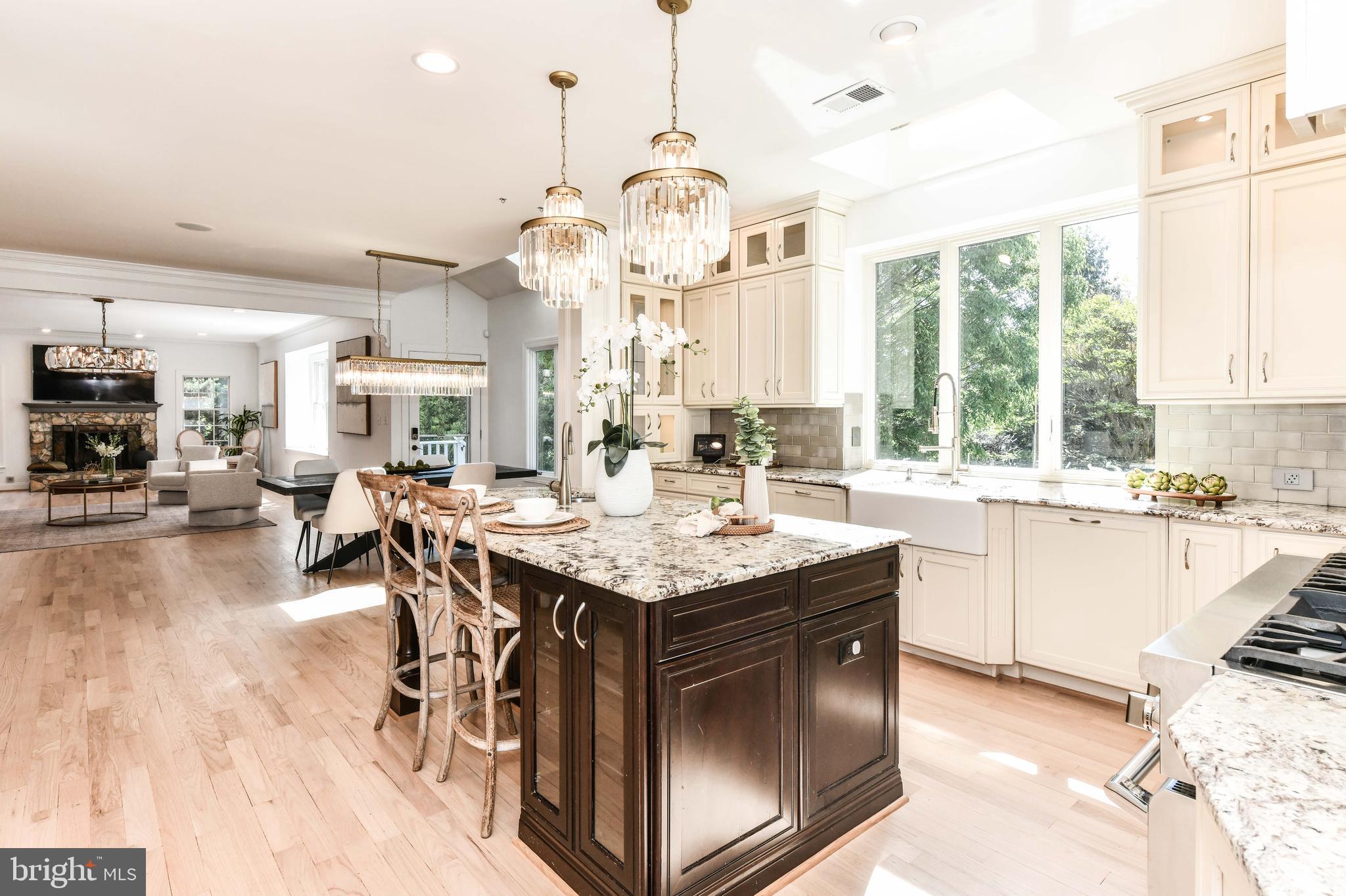 BELMONT COUNTRY CLUB - Residential