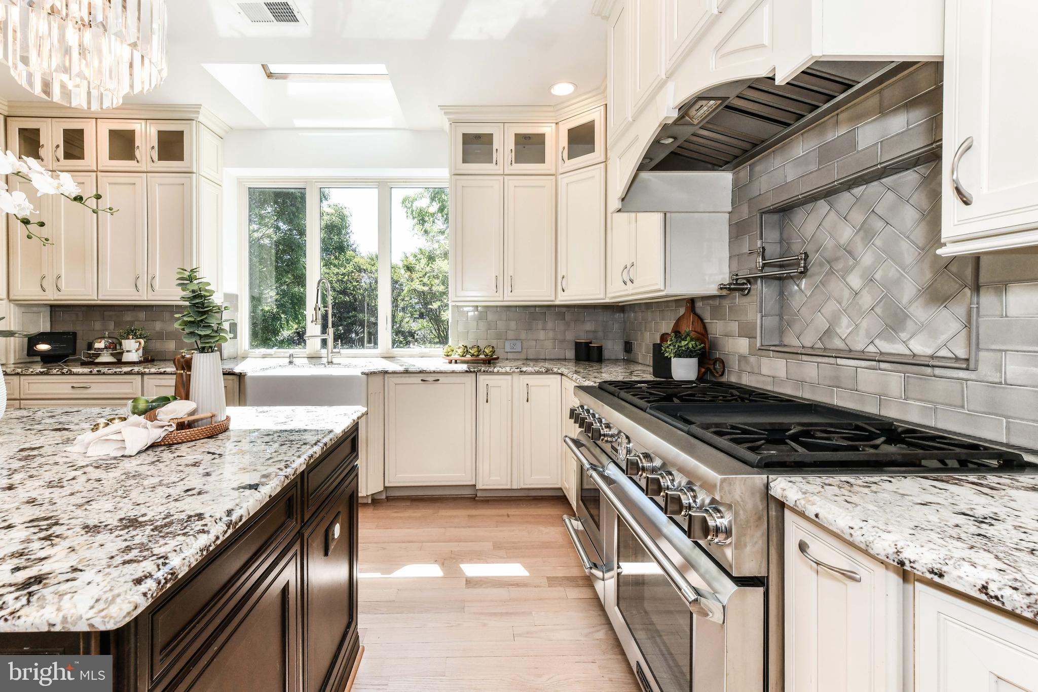 BELMONT COUNTRY CLUB - Residential