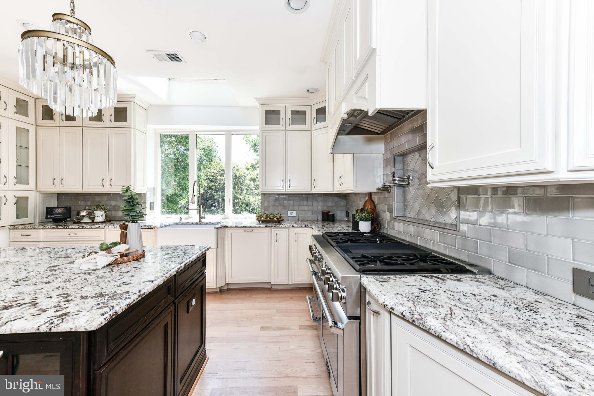BELMONT COUNTRY CLUB - Residential