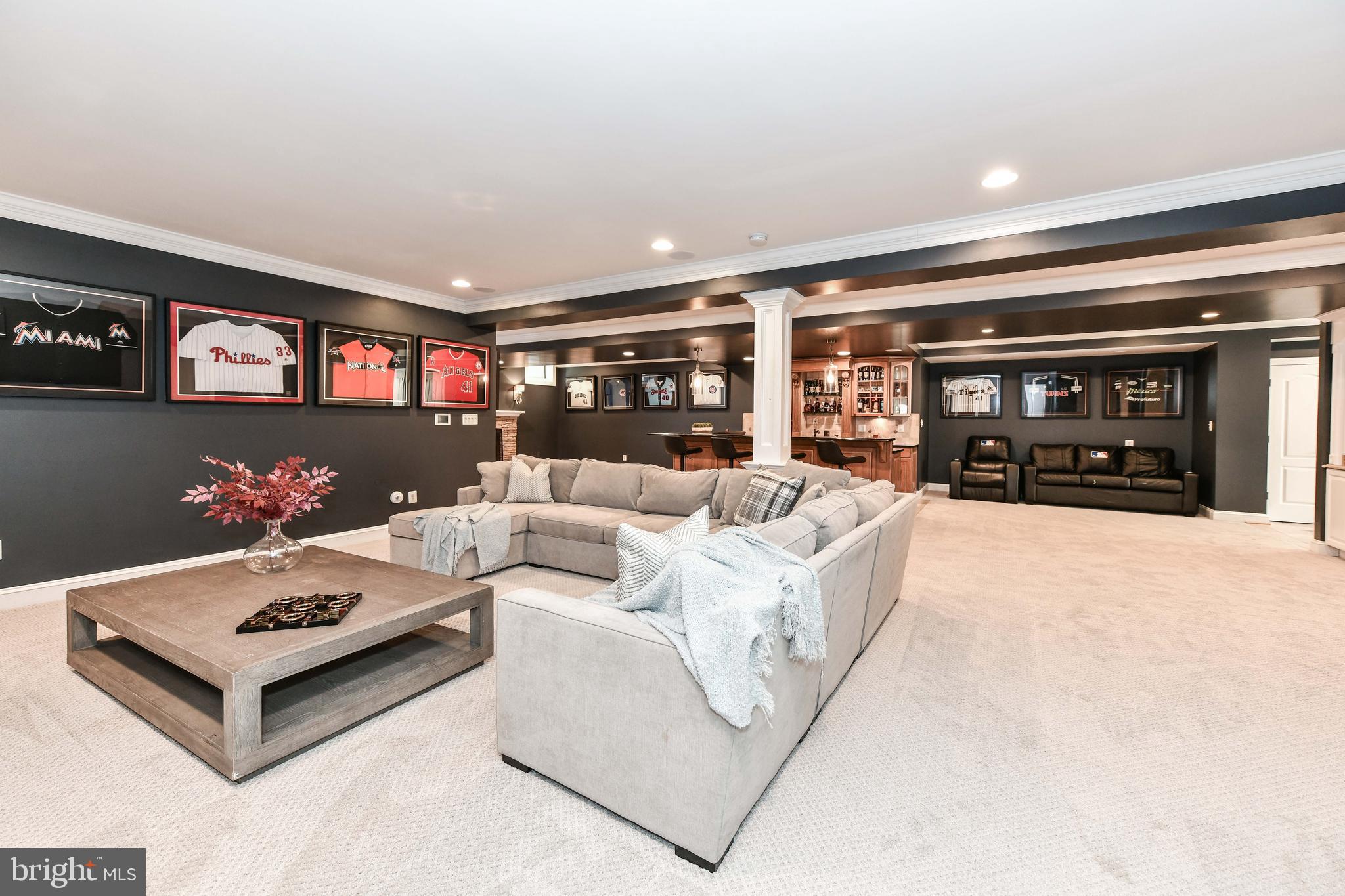 BELMONT COUNTRY CLUB - Residential