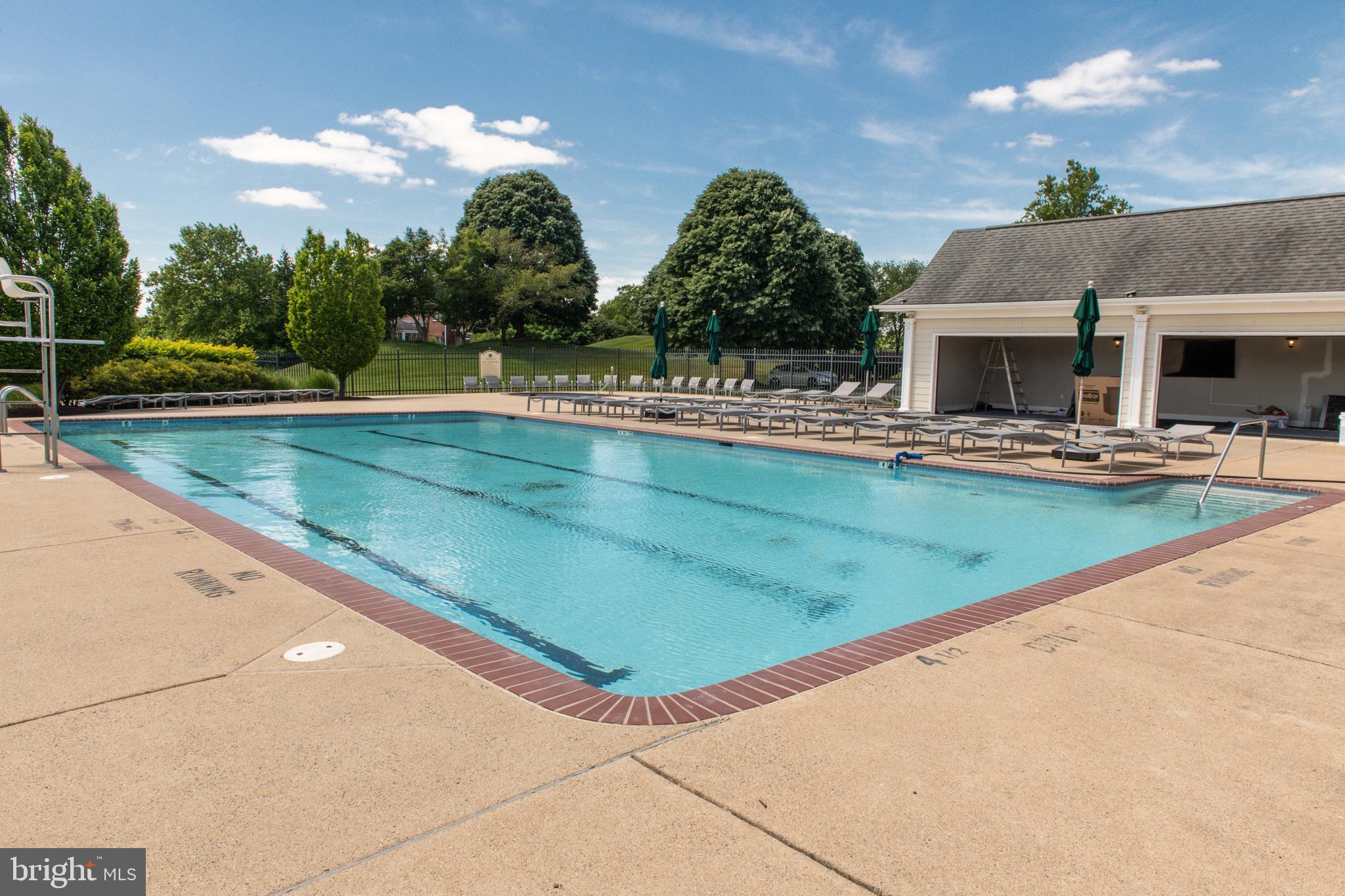 BELMONT COUNTRY CLUB - Residential
