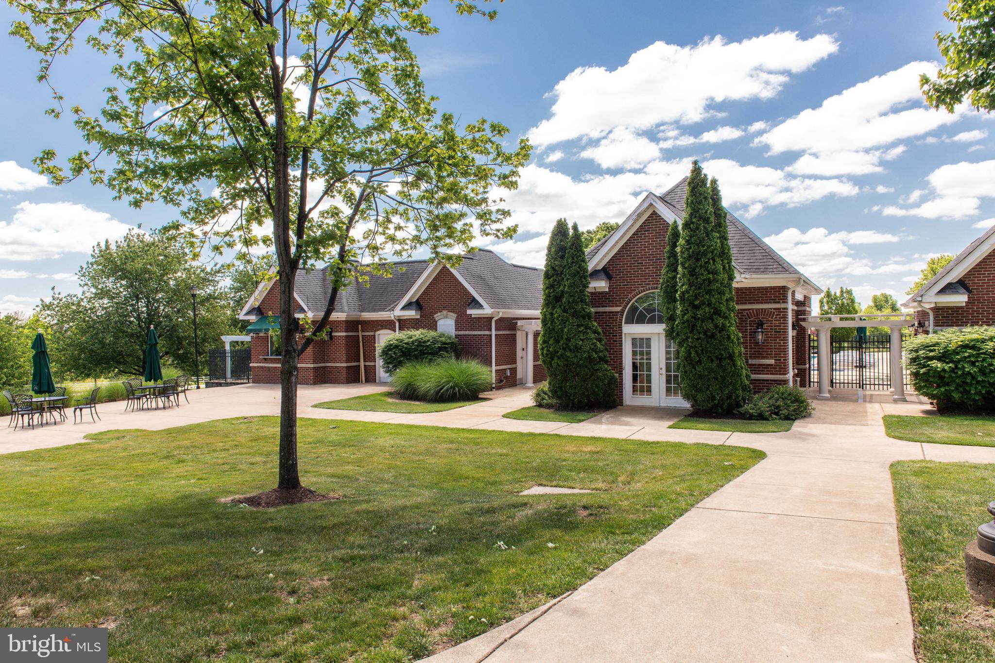 BELMONT COUNTRY CLUB - Residential