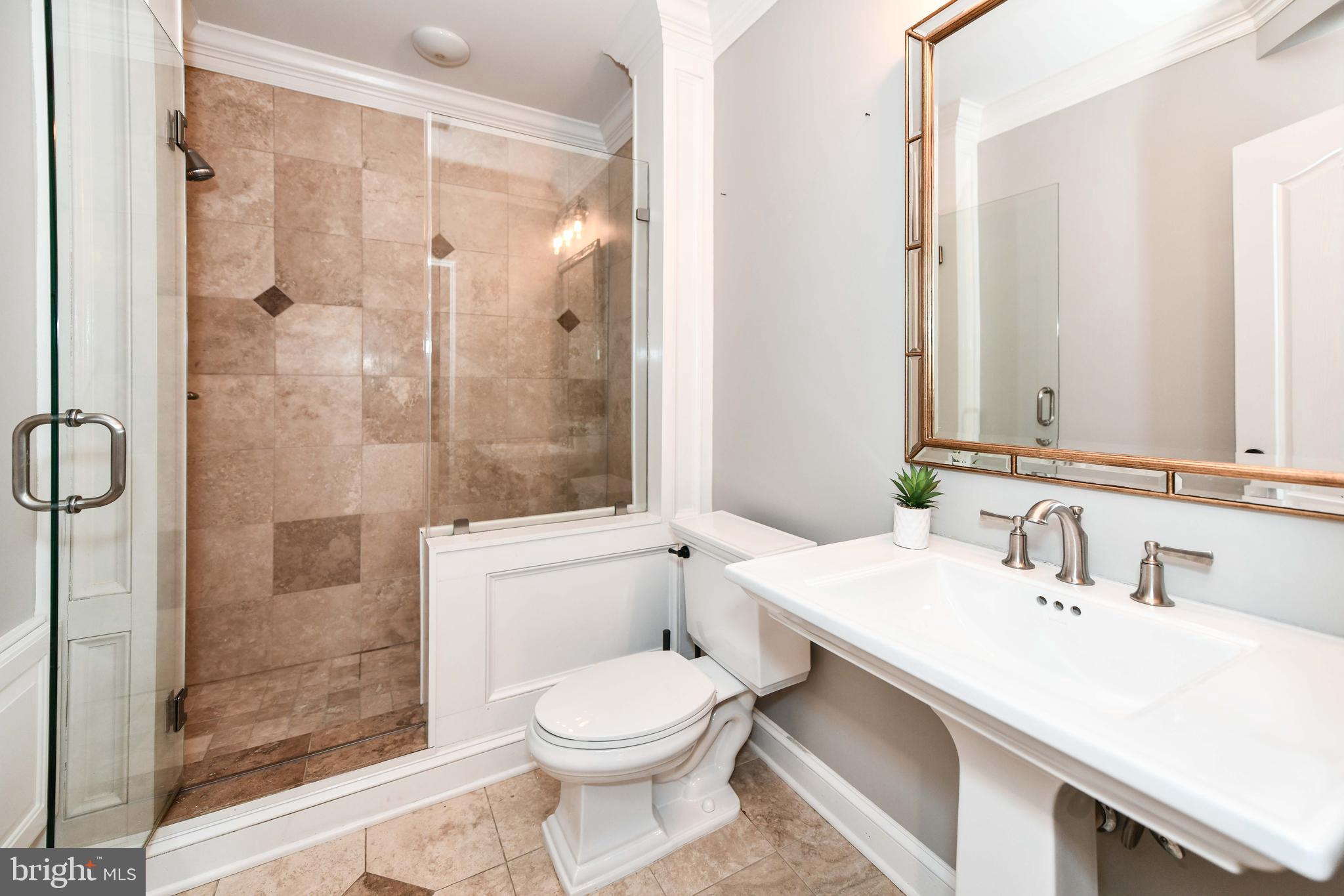 BELMONT COUNTRY CLUB - Residential