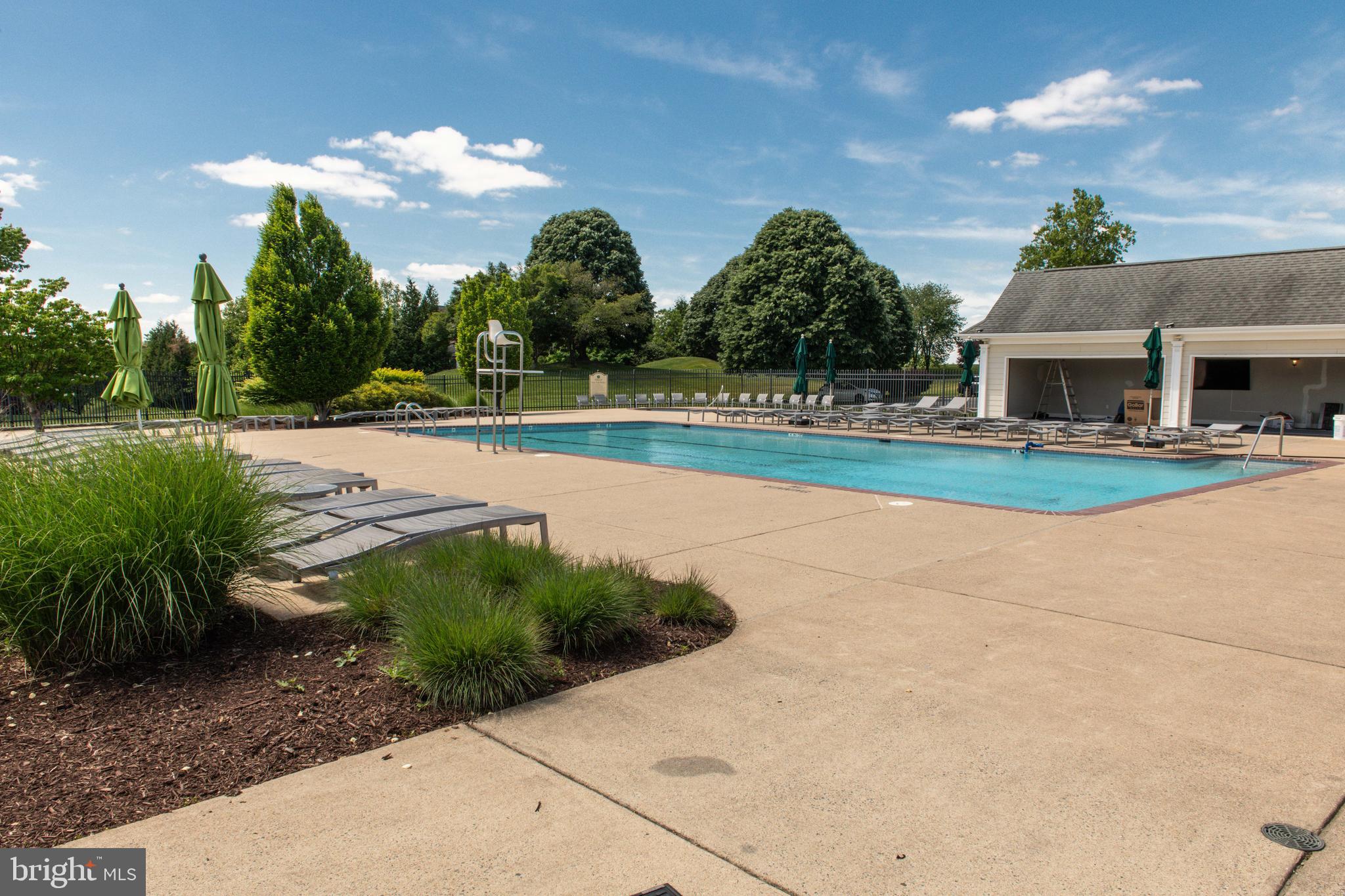 BELMONT COUNTRY CLUB - Residential