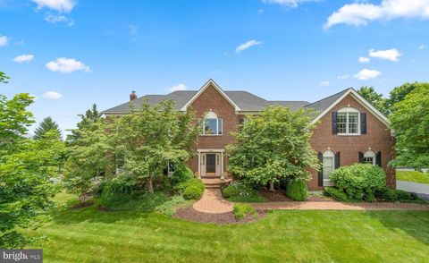 Photo of 19854 Annenberg Drive, ASHBURN, VA 20147 (MLS # VALO2119928)