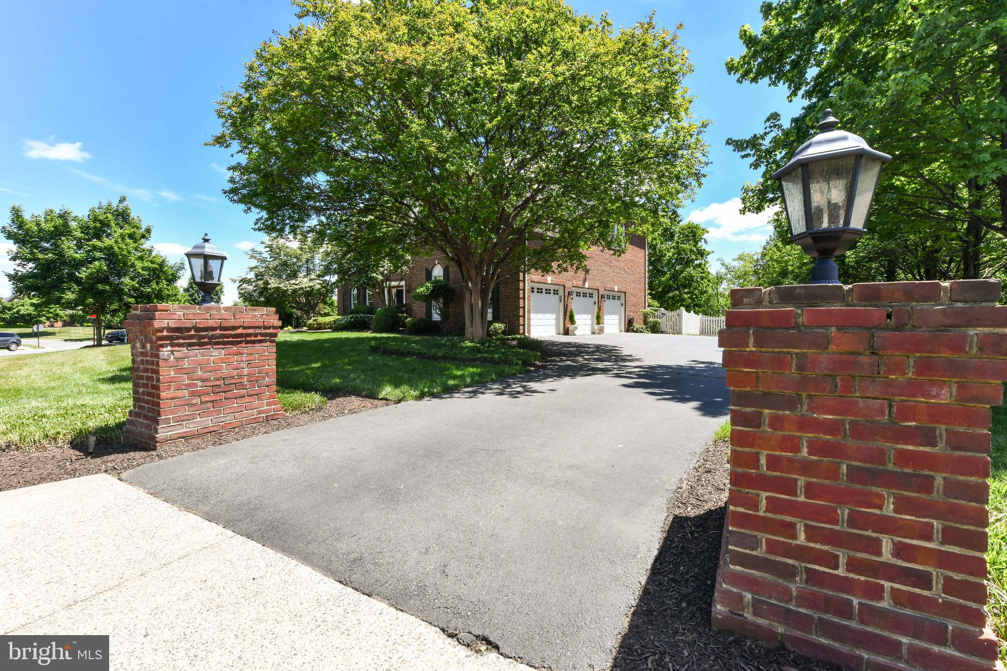 BELMONT COUNTRY CLUB - Residential