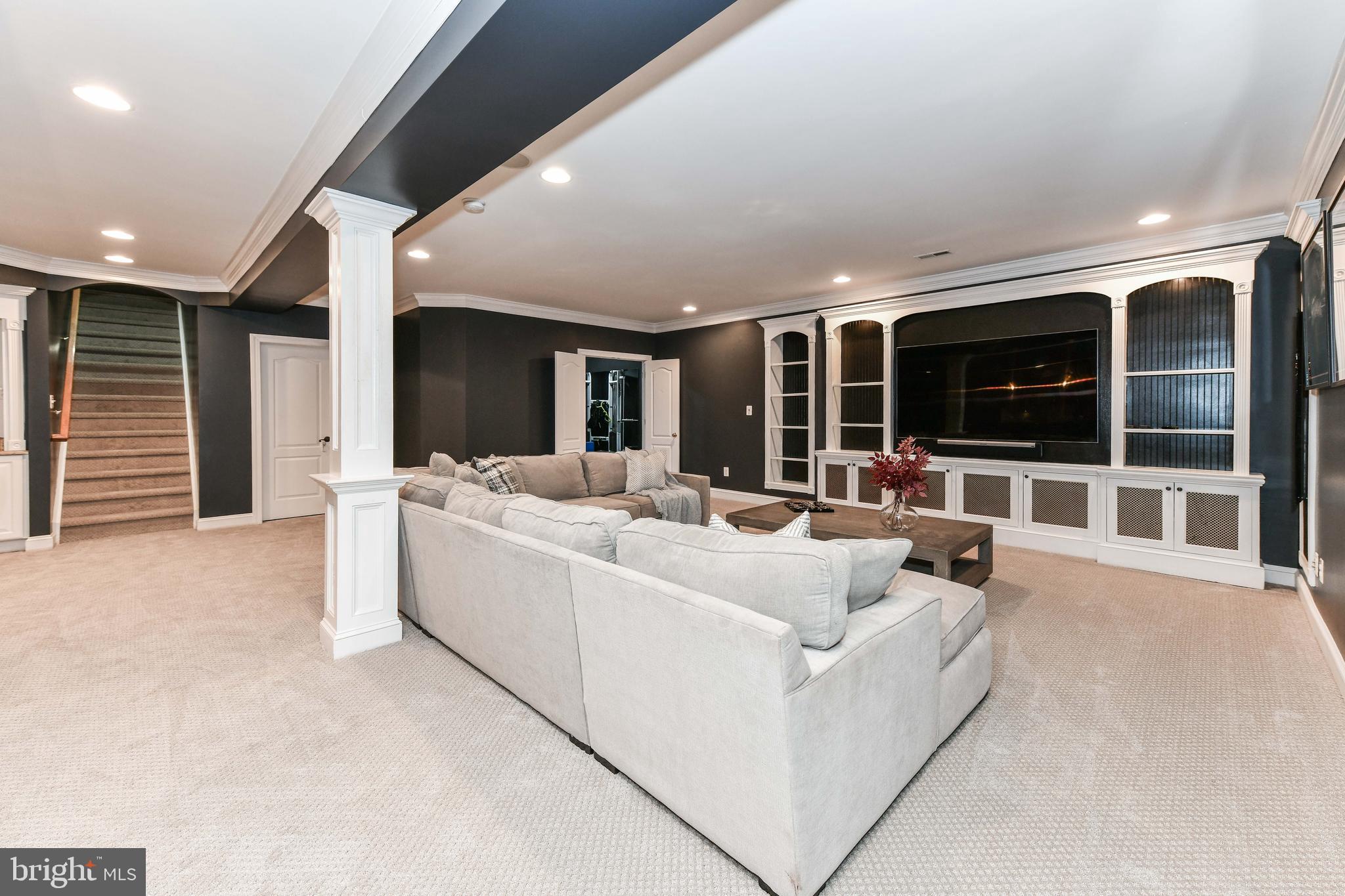 BELMONT COUNTRY CLUB - Residential