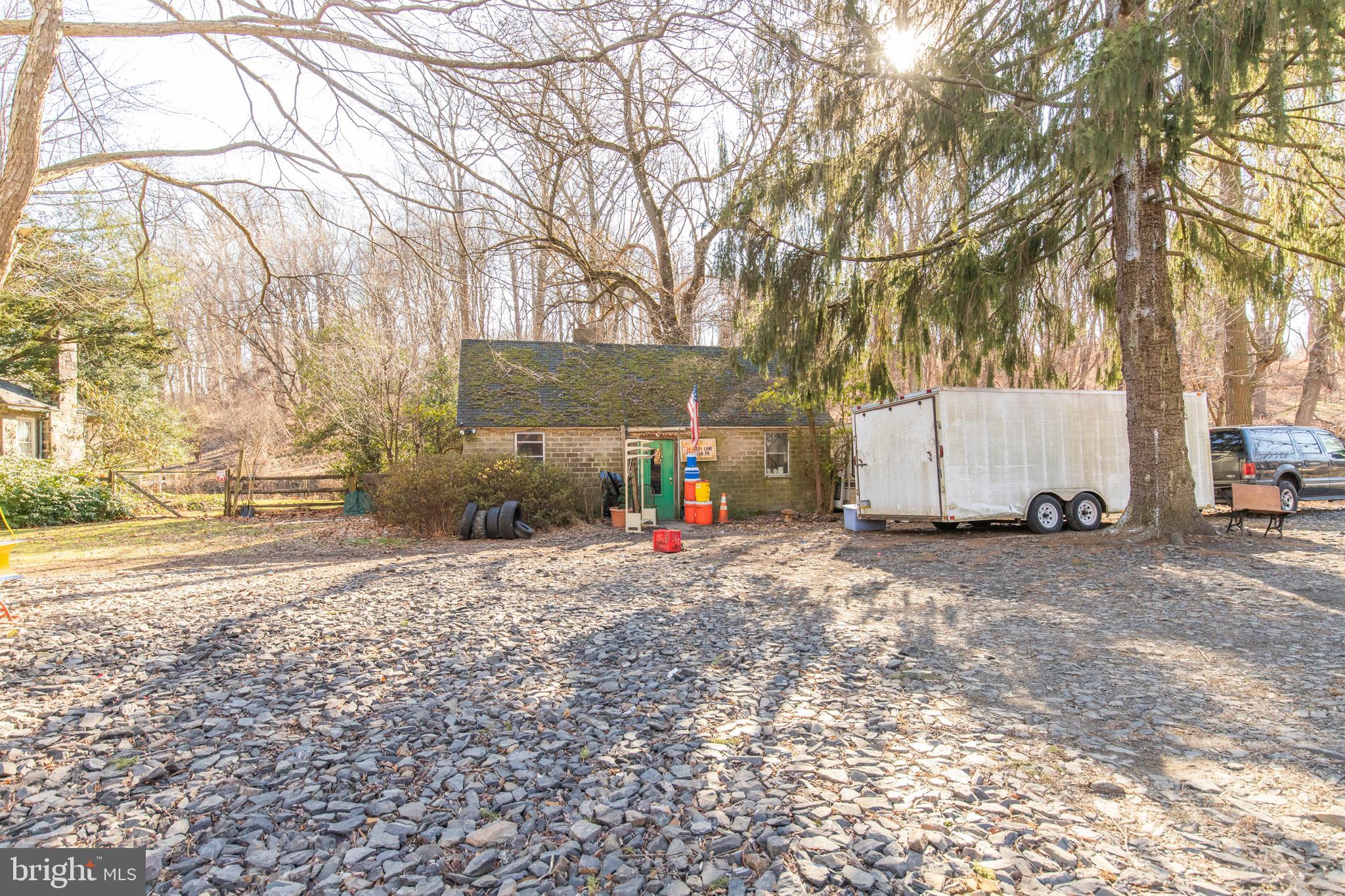 FOX CHASE - Residential