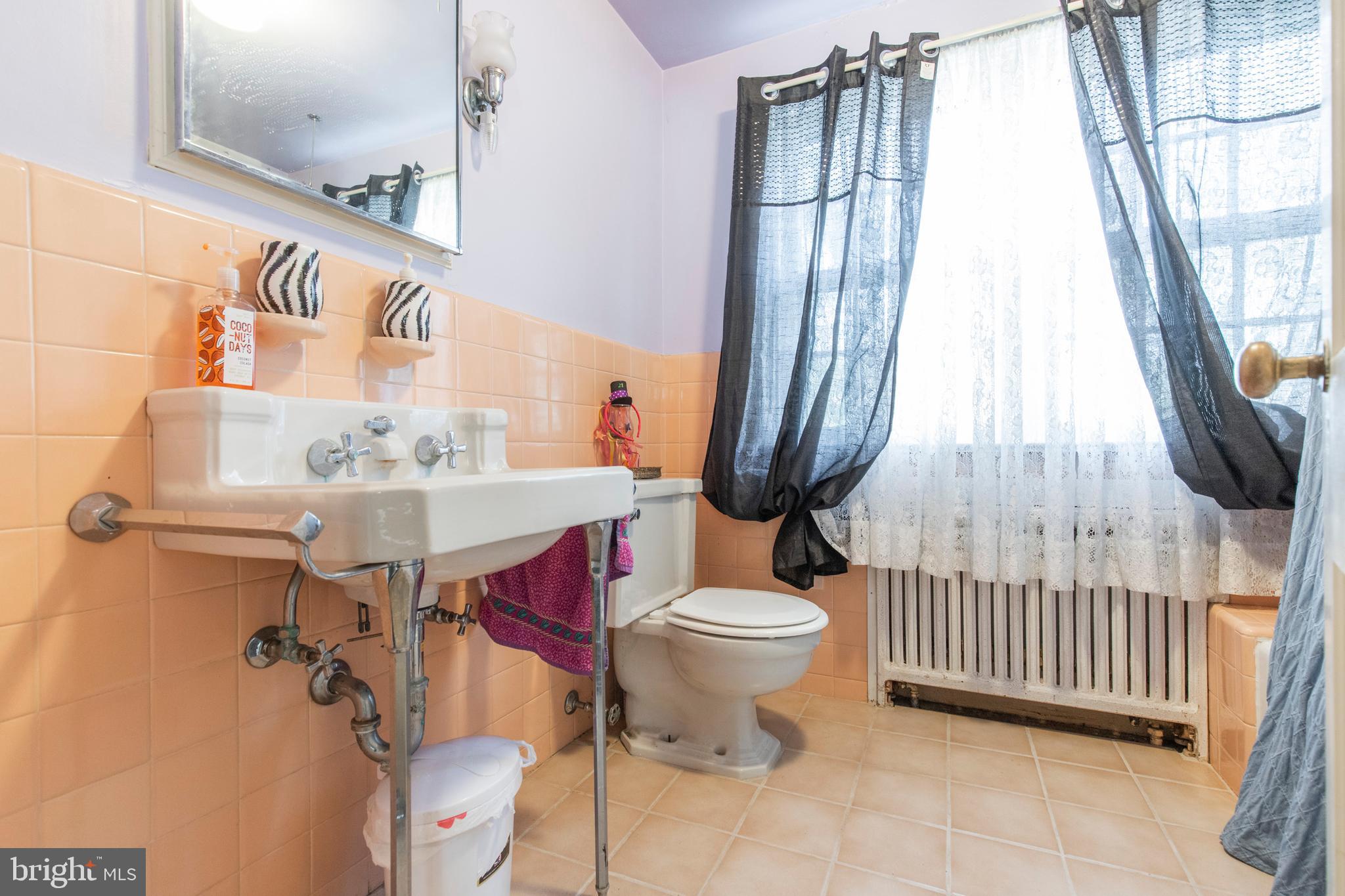 FOX CHASE - Residential